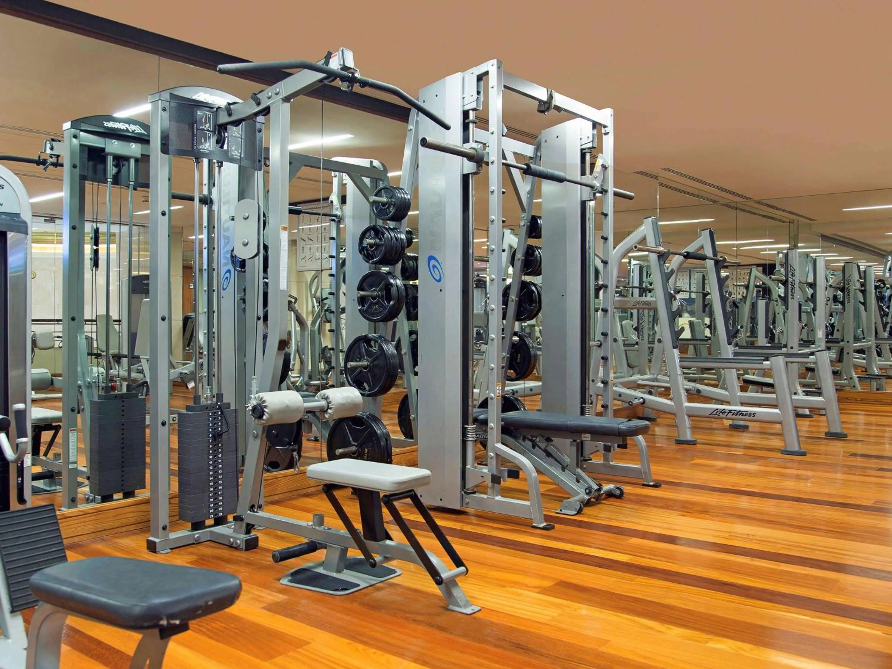 Fitness centre/facilities in La Cigale Hotel Managed by Accor