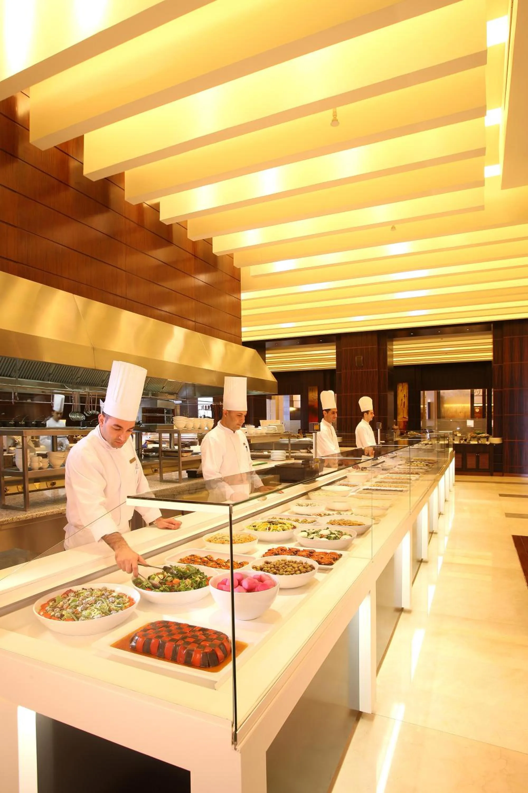 Restaurant/places to eat in La Cigale Hotel Managed by Accor