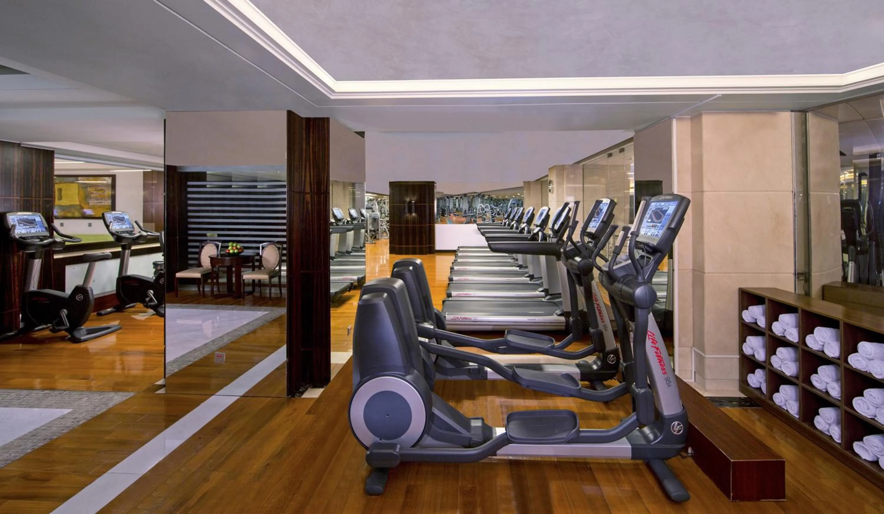 Fitness centre/facilities in La Cigale Hotel Managed by Accor