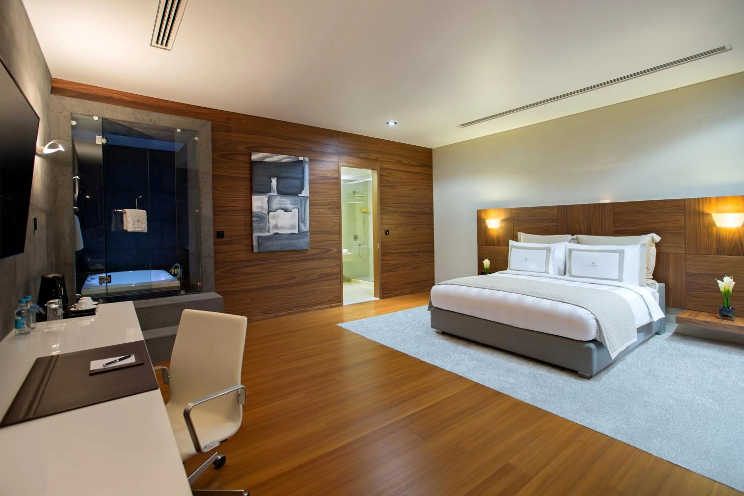 Shower, Bed in La Cigale Hotel Managed by Accor