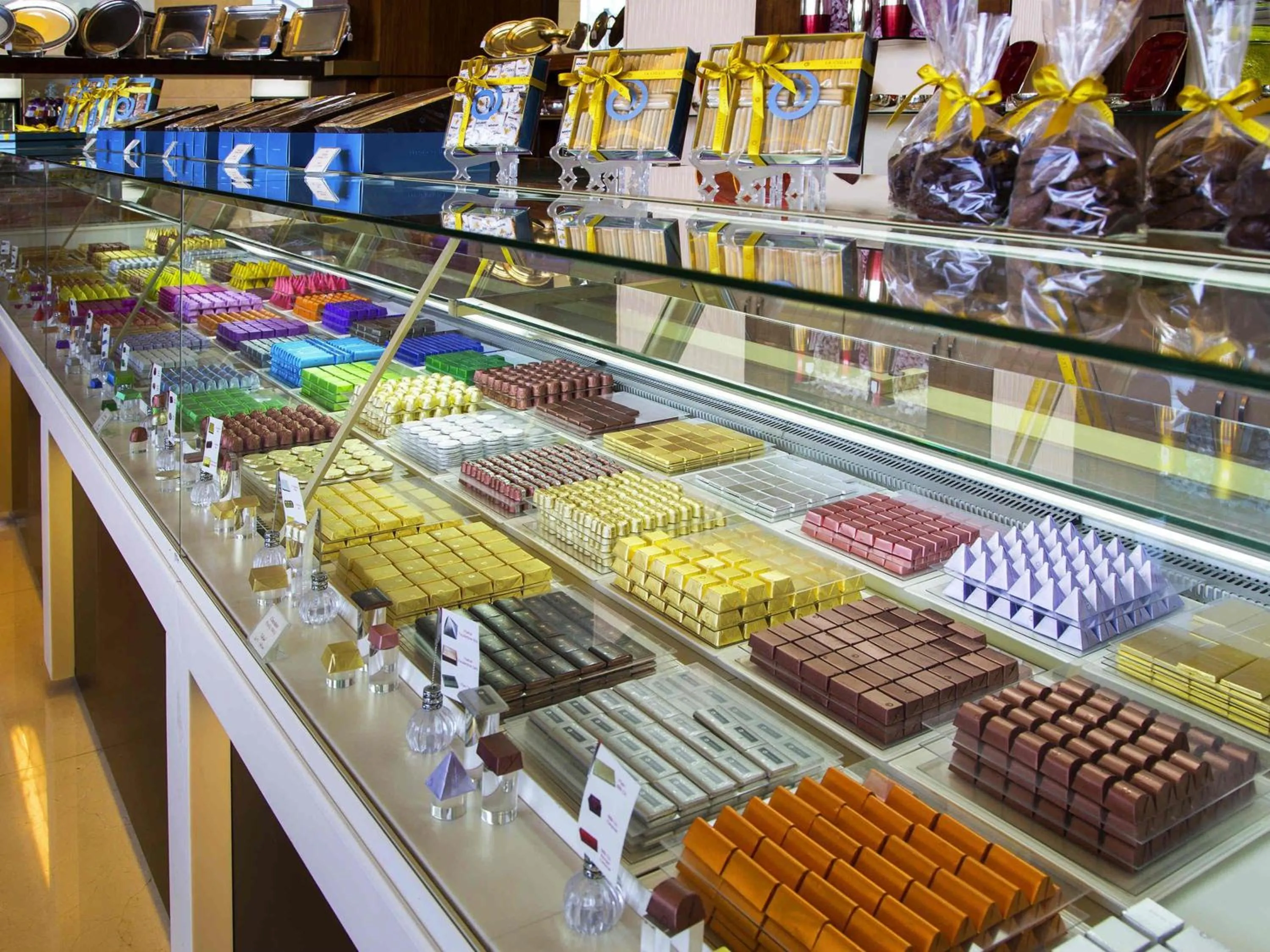 Restaurant/places to eat in La Cigale Hotel Managed by Accor