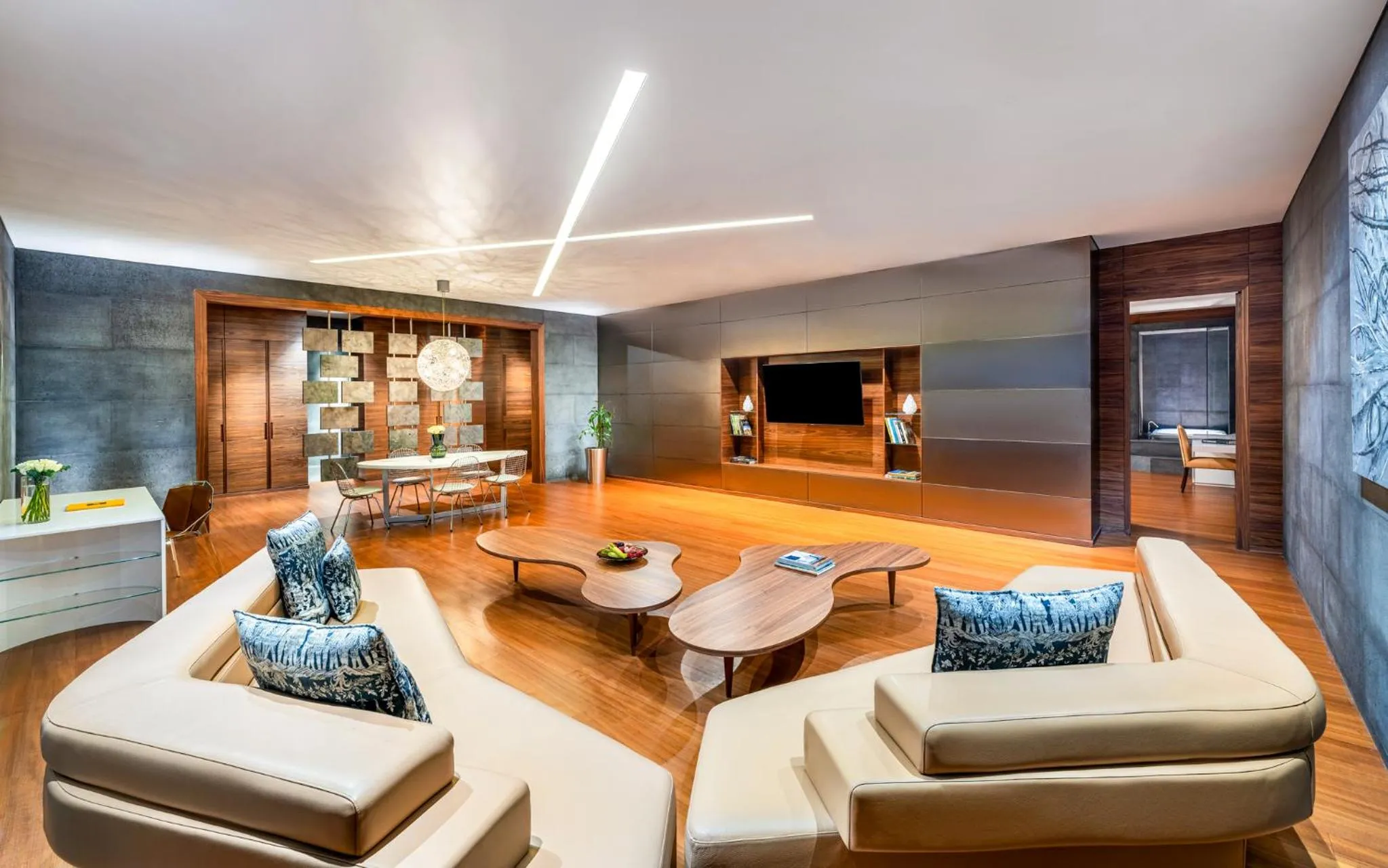 TV and multimedia in La Cigale Hotel Managed by Accor