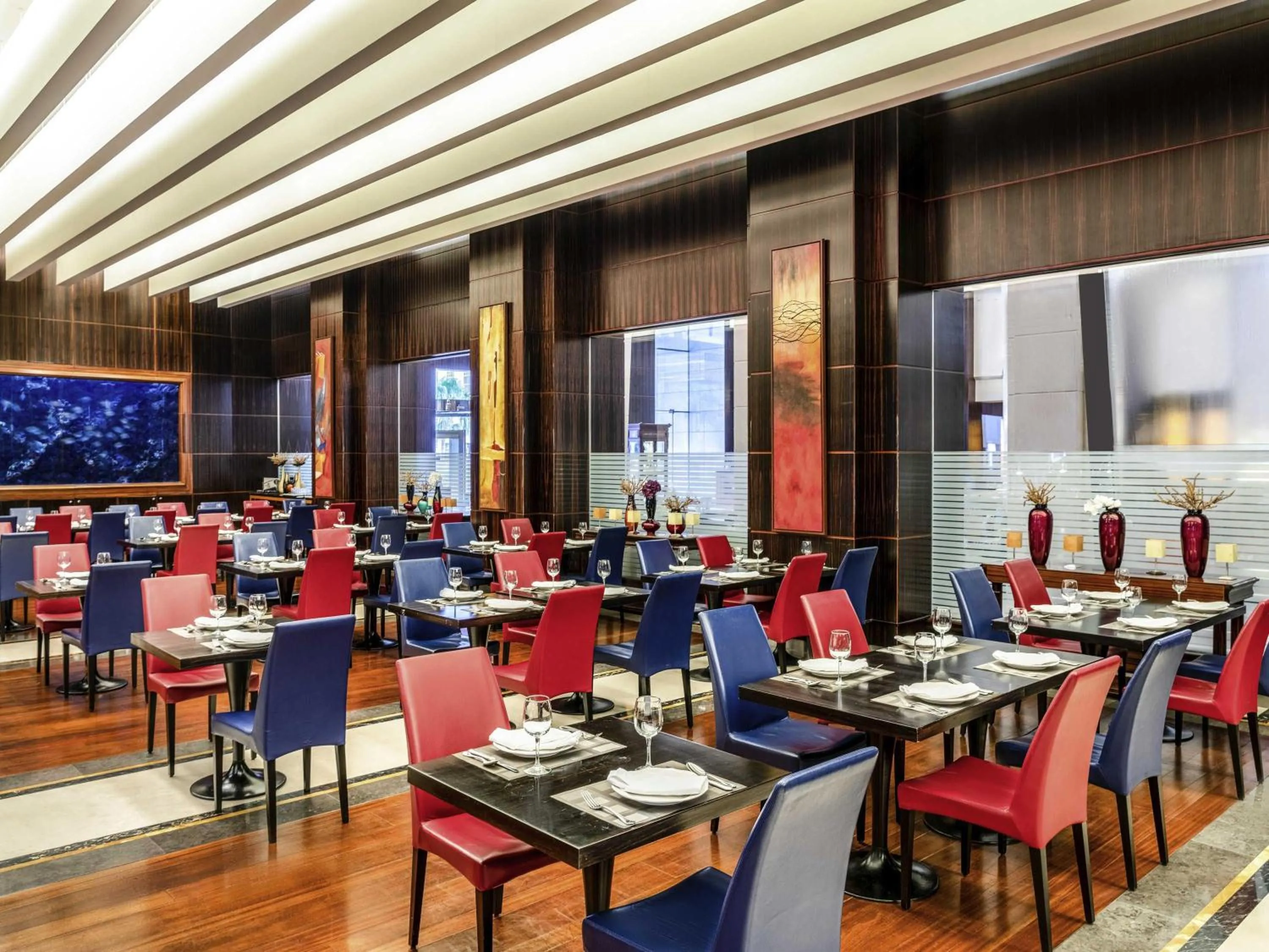 Restaurant/places to eat in La Cigale Hotel Managed by Accor