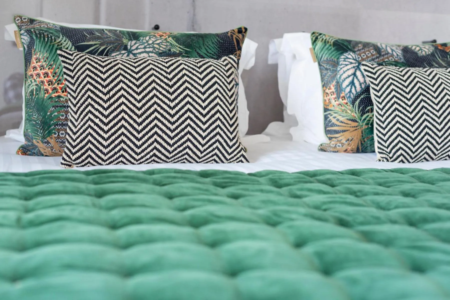 Other, Bed in O'Lord, 4 Etoiles, Residence de Luxe Champs-Elysees