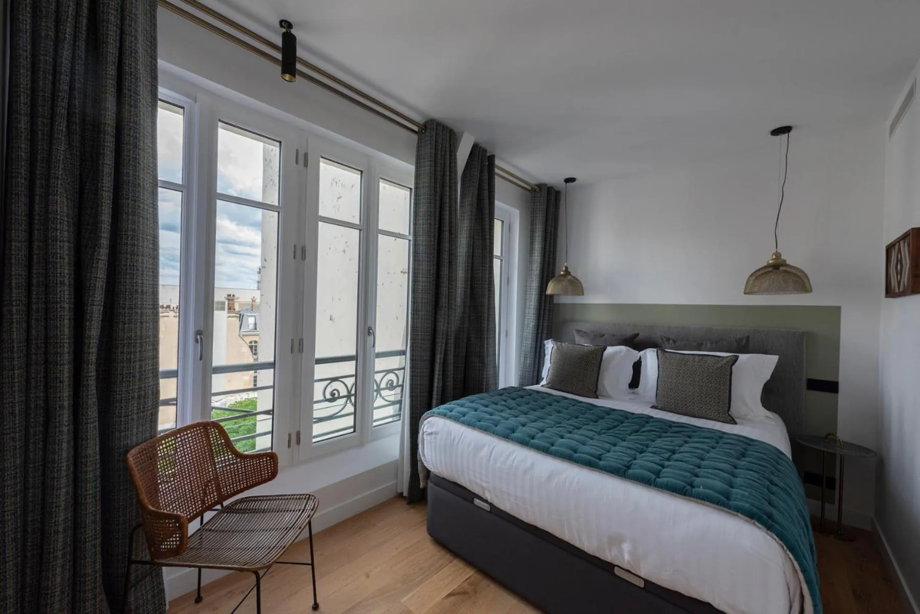 Other, Bed in O'Lord, 4 Etoiles, Residence de Luxe Champs-Elysees
