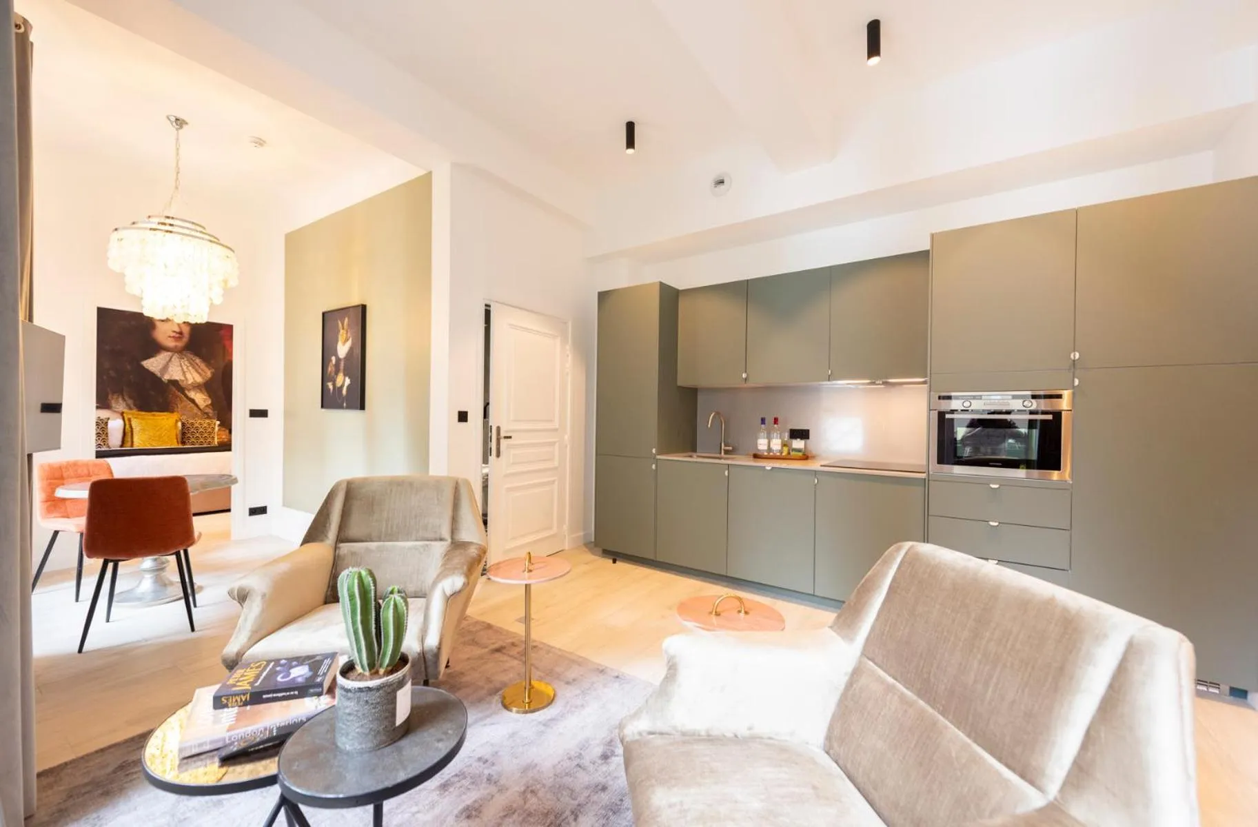 Other in O'Lord, 4 Etoiles, Residence de Luxe Champs-Elysees