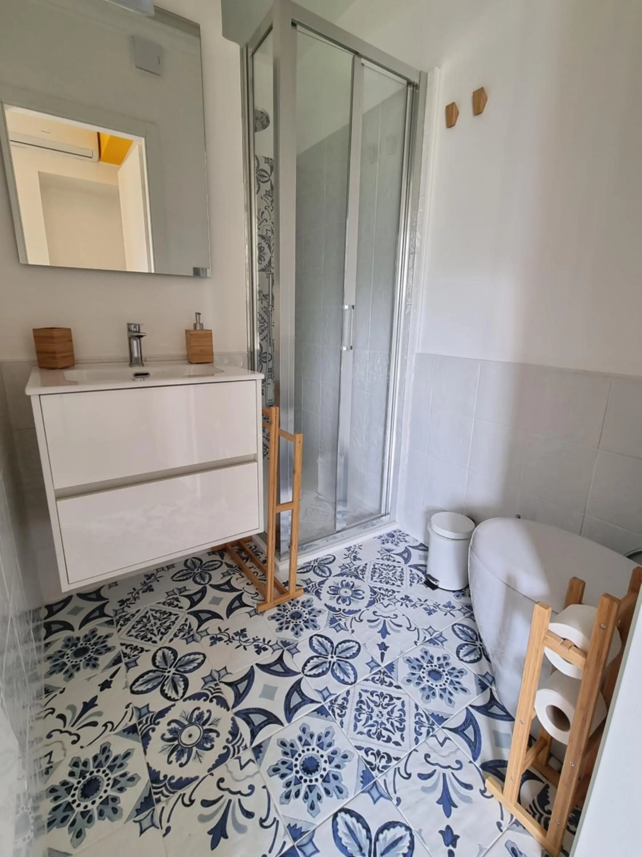 Bathroom in Talìa Residence