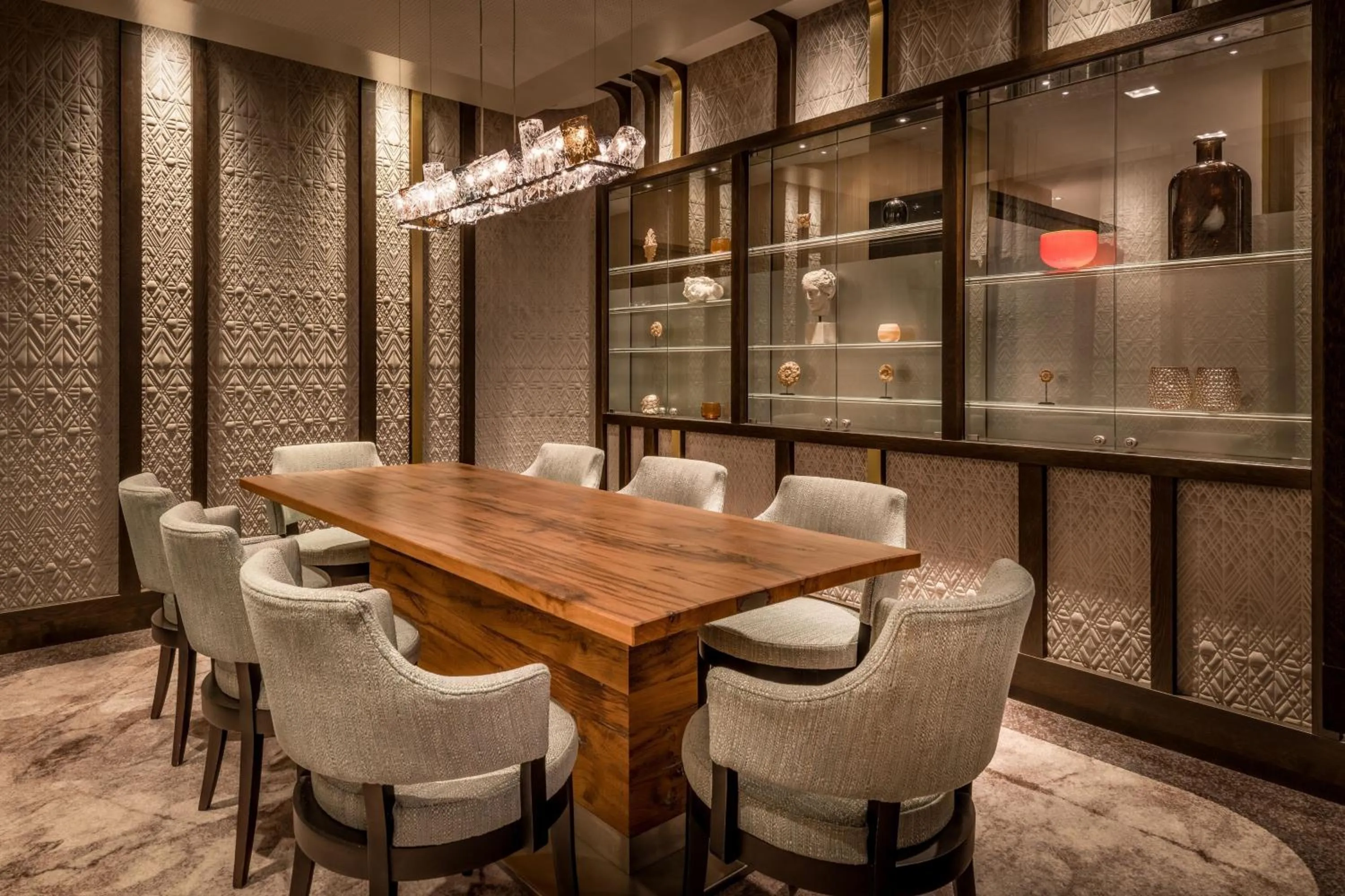 Restaurant/places to eat in Vienna Marriott Hotel