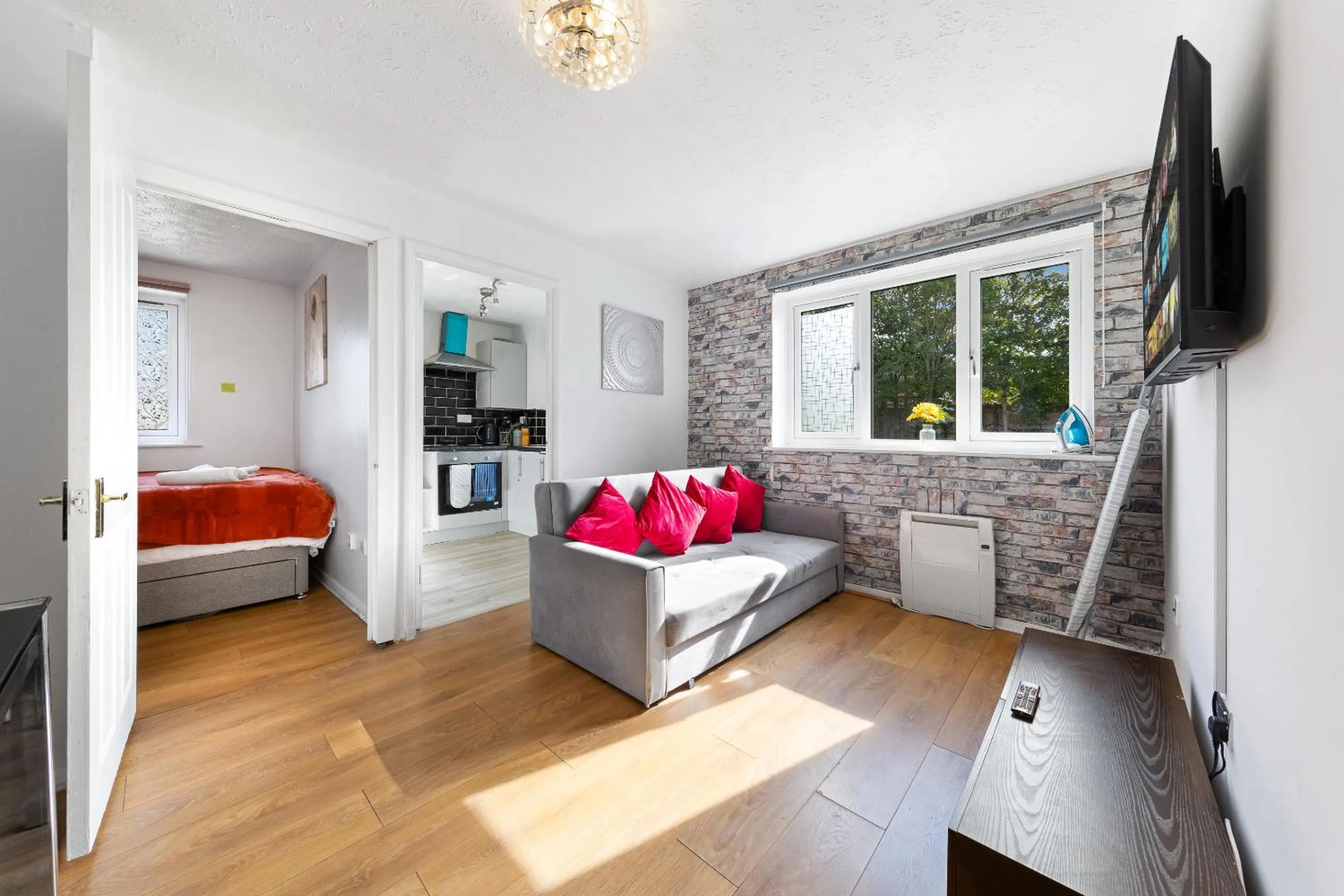 Living room in Stunning 1 bedroom apartment in Dagenham