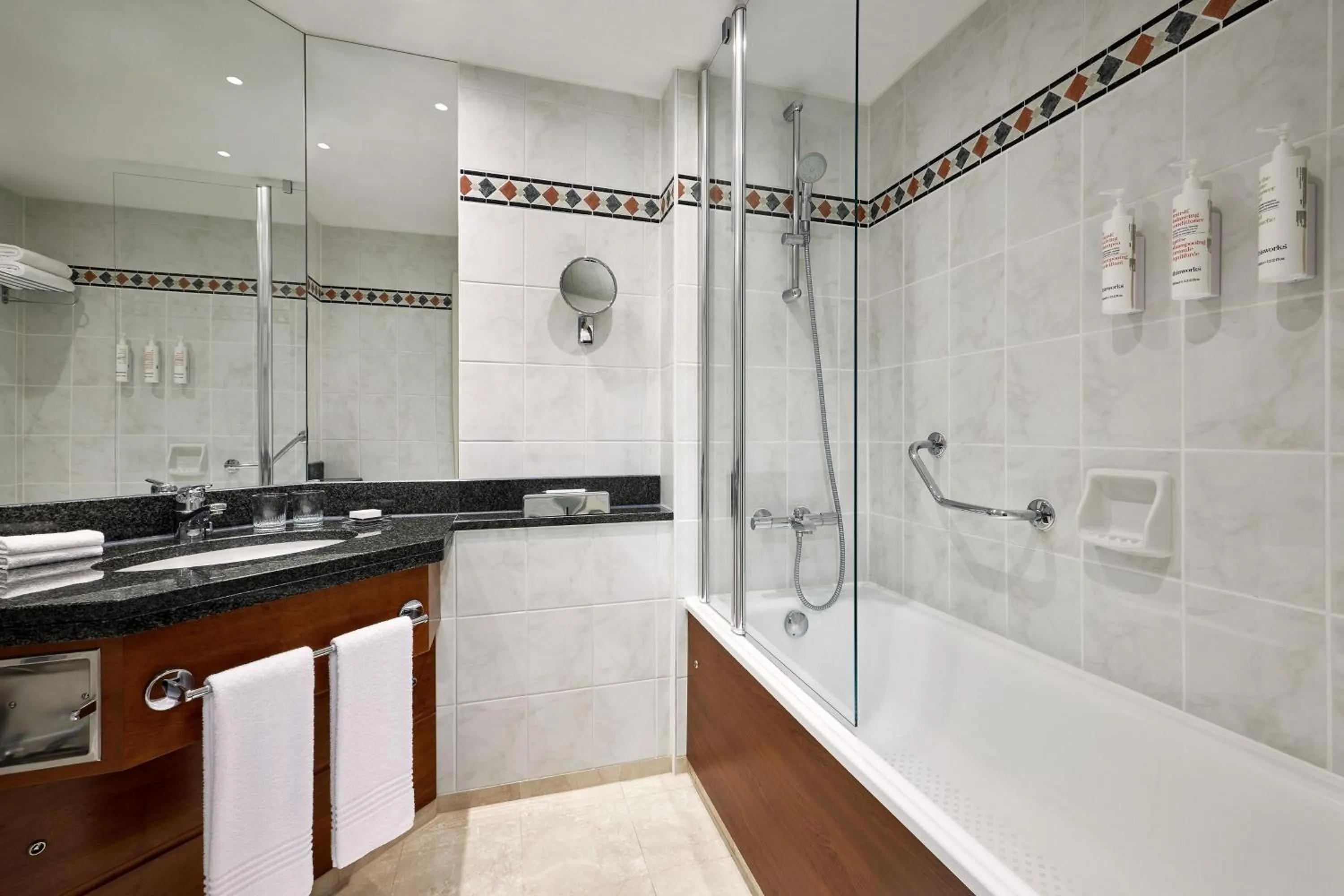 Bathroom in Leipzig Marriott Hotel