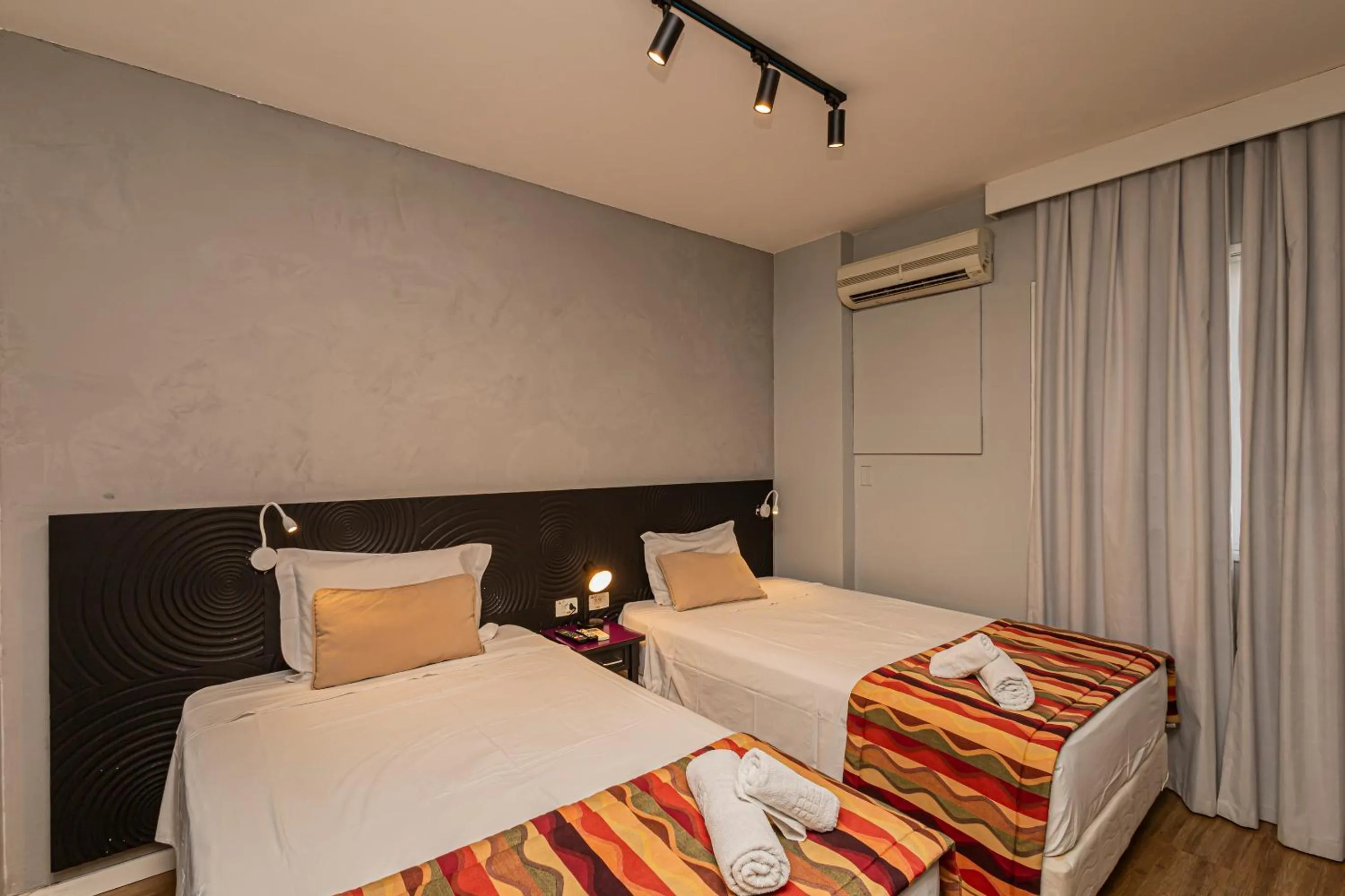 Deluxe Twin Room in QSA - Anora Spaces - Metropolis Alphaville