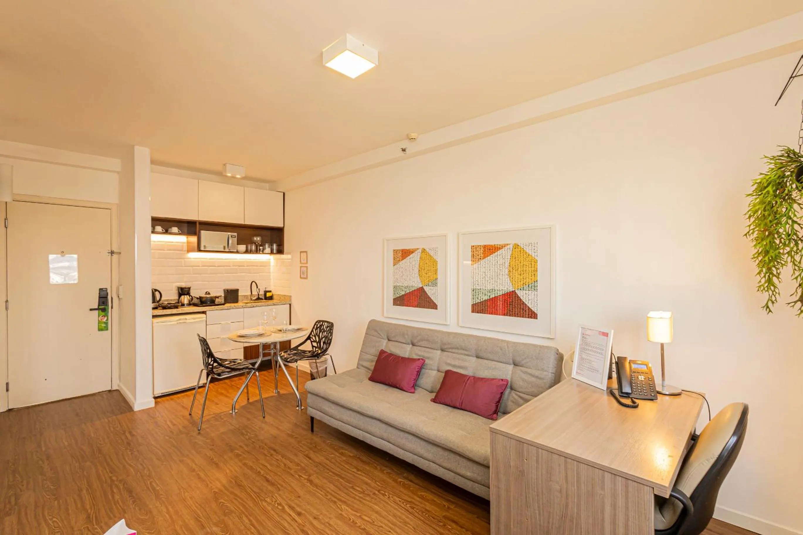 Studio in QSA - Anora Spaces - Metropolis Alphaville