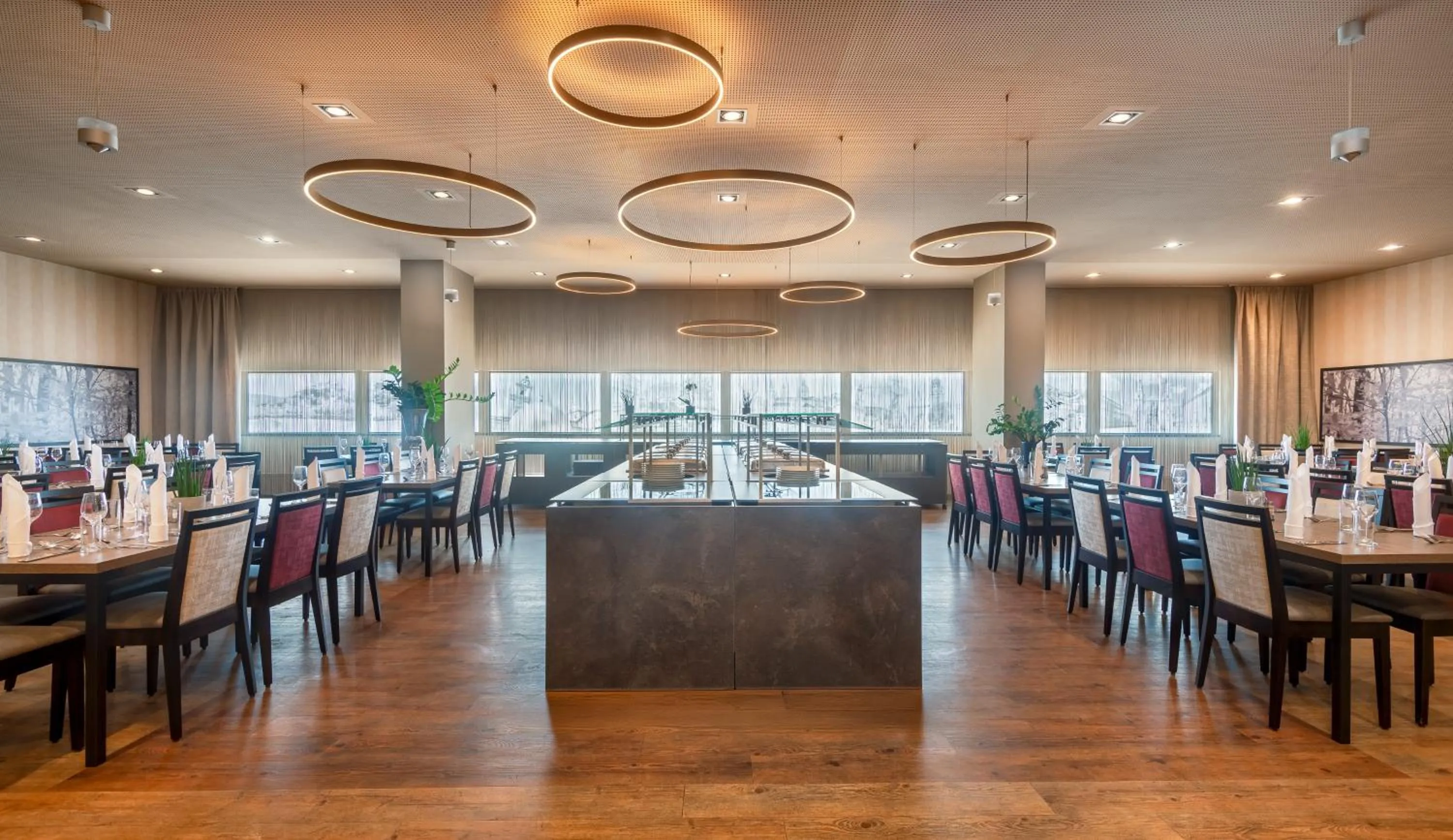 Restaurant/places to eat in Wyndham Grand Salzburg Conference Centre