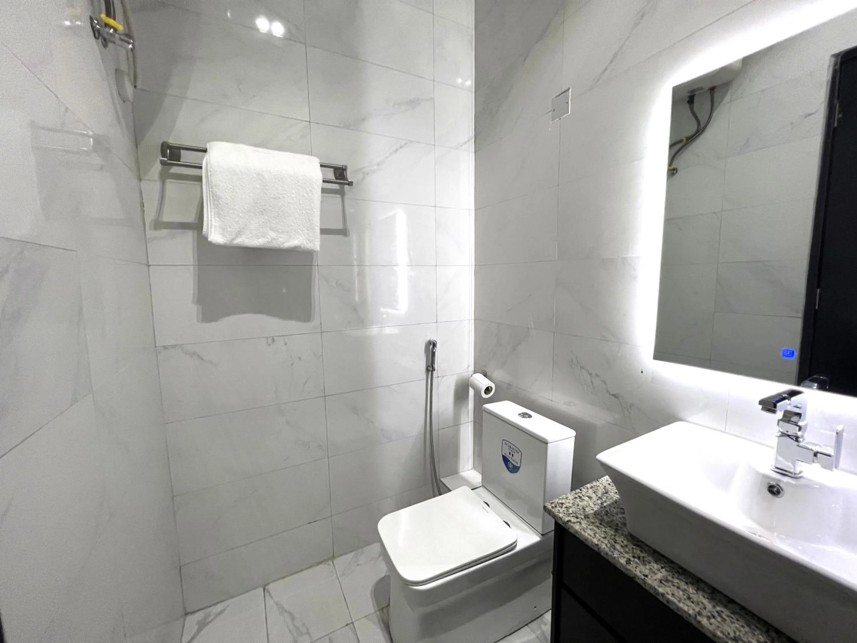 Shower in Riviera Hotel, Apartments & Resorts