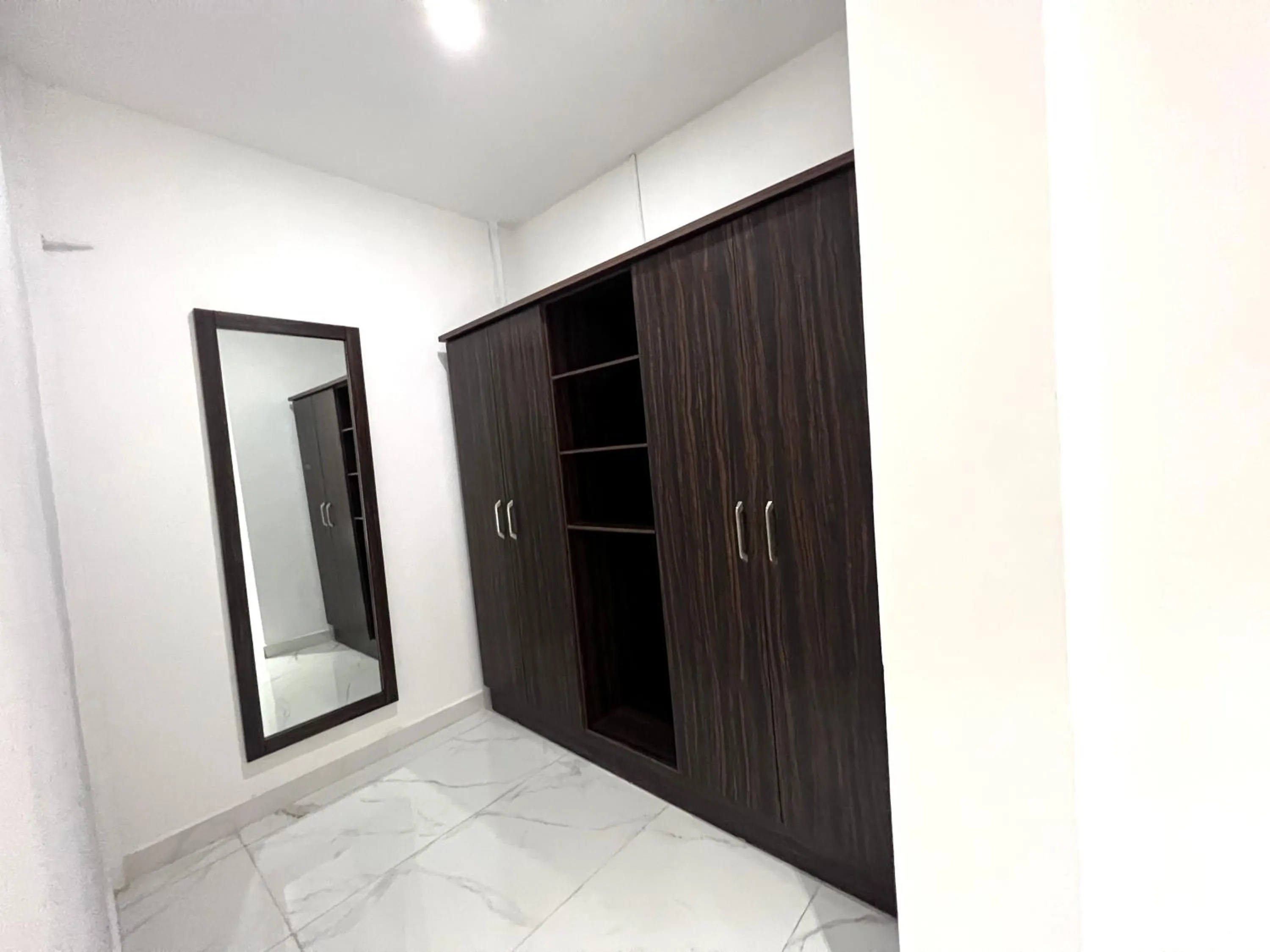 wardrobe in Riviera Hotel, Apartments & Resorts