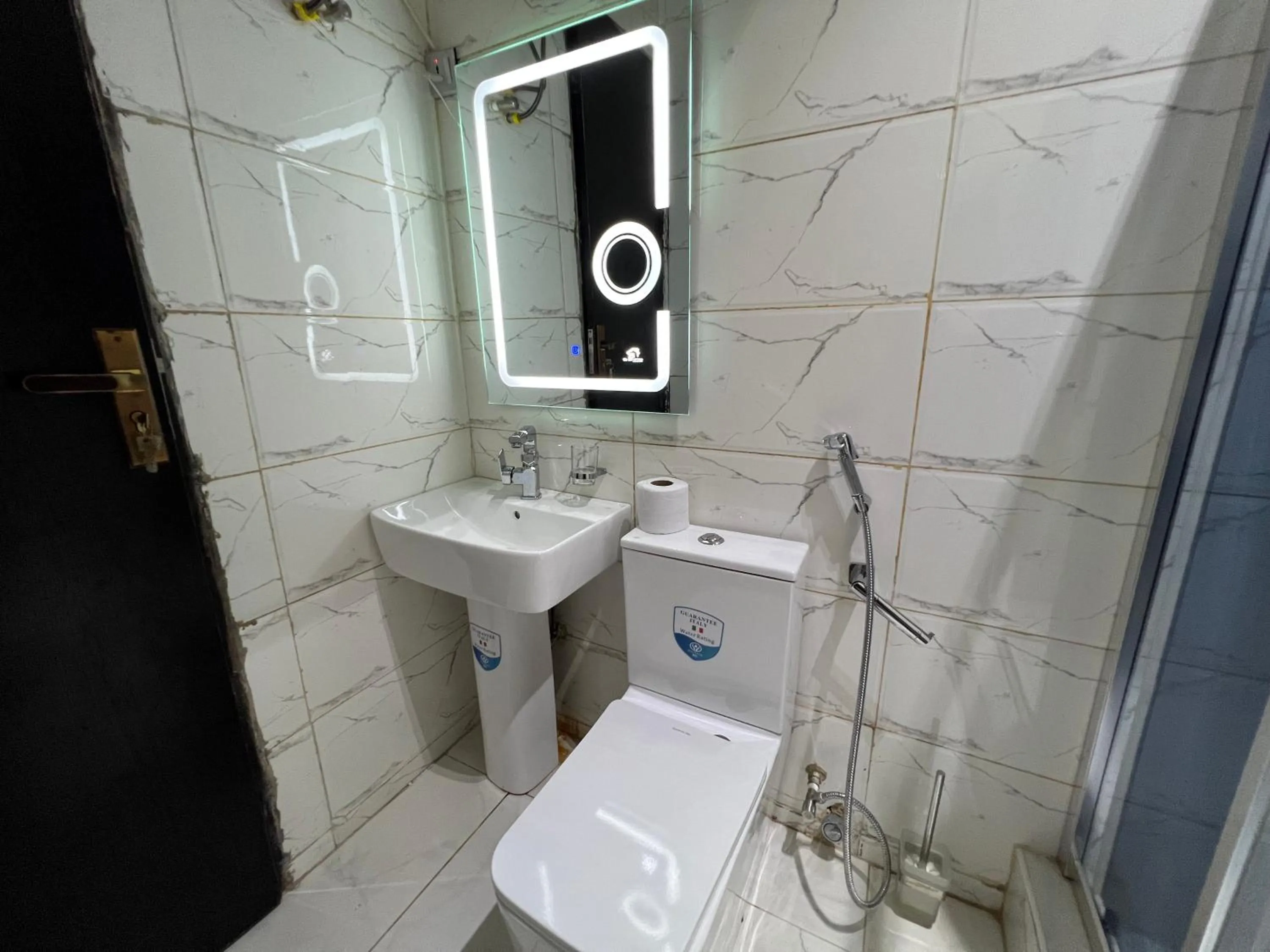 Shower in Riviera Hotel, Apartments & Resorts