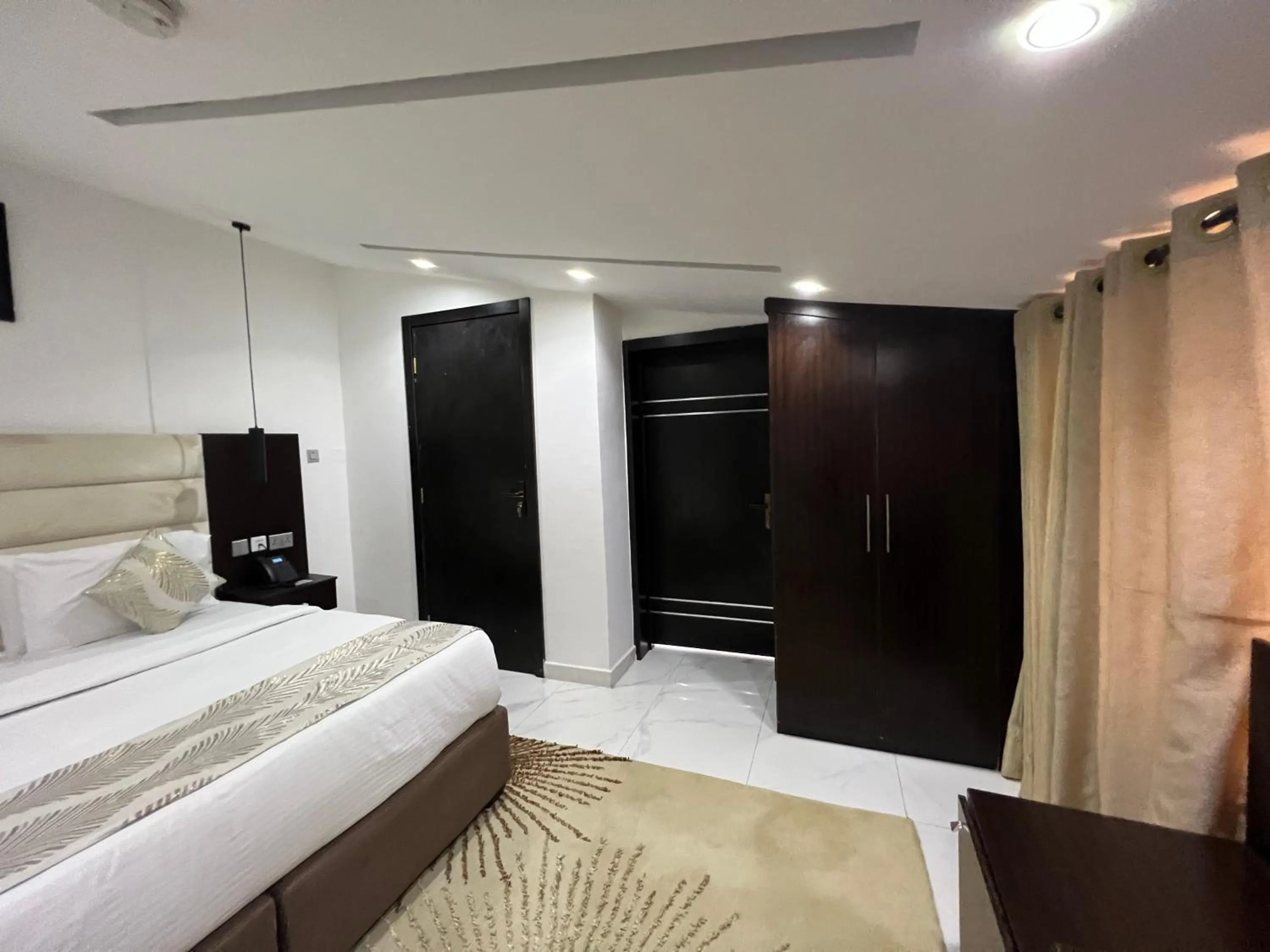 Riviera Hotel, Apartments & Resorts