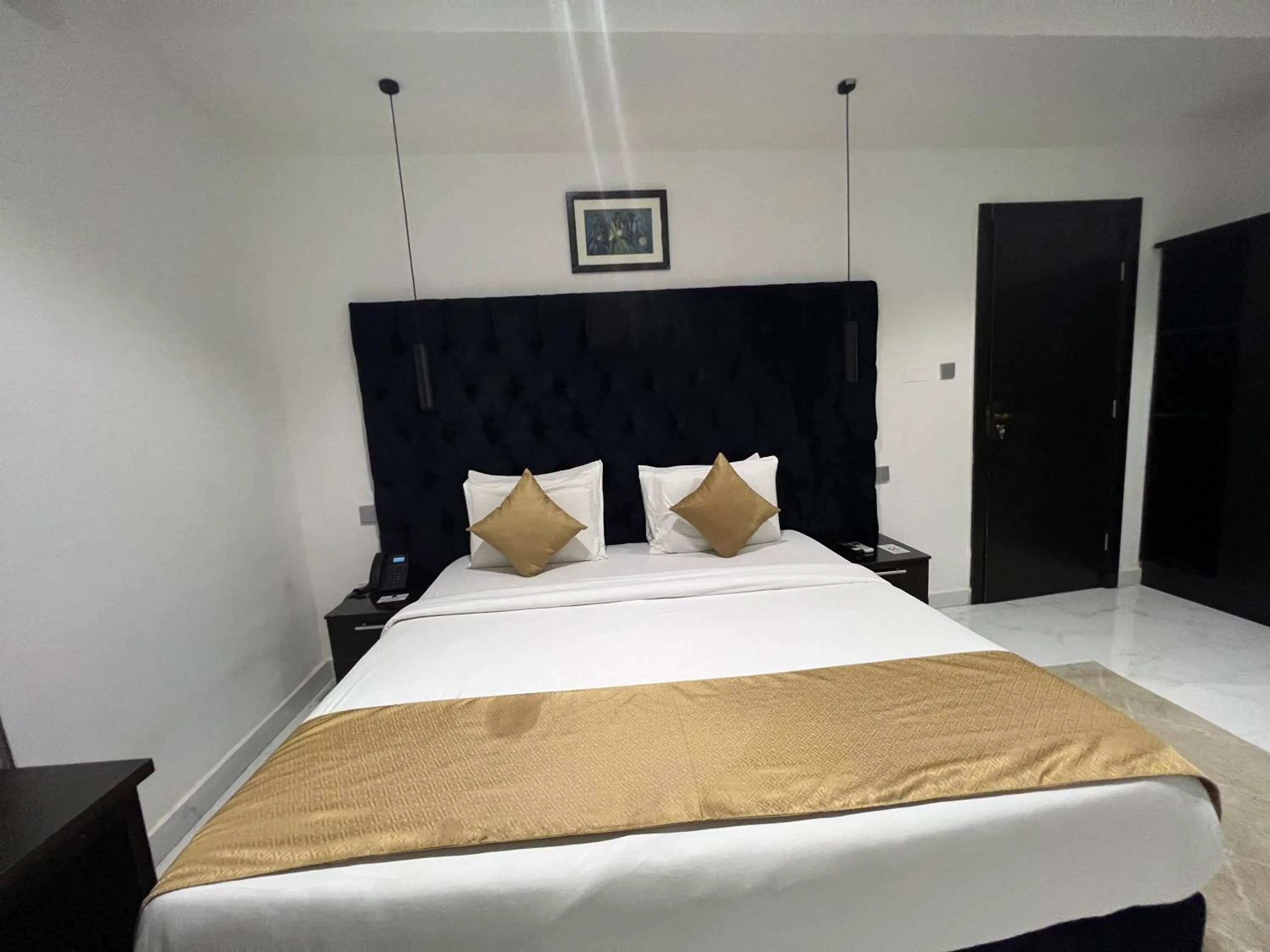 Bed in Riviera Hotel, Apartments & Resorts