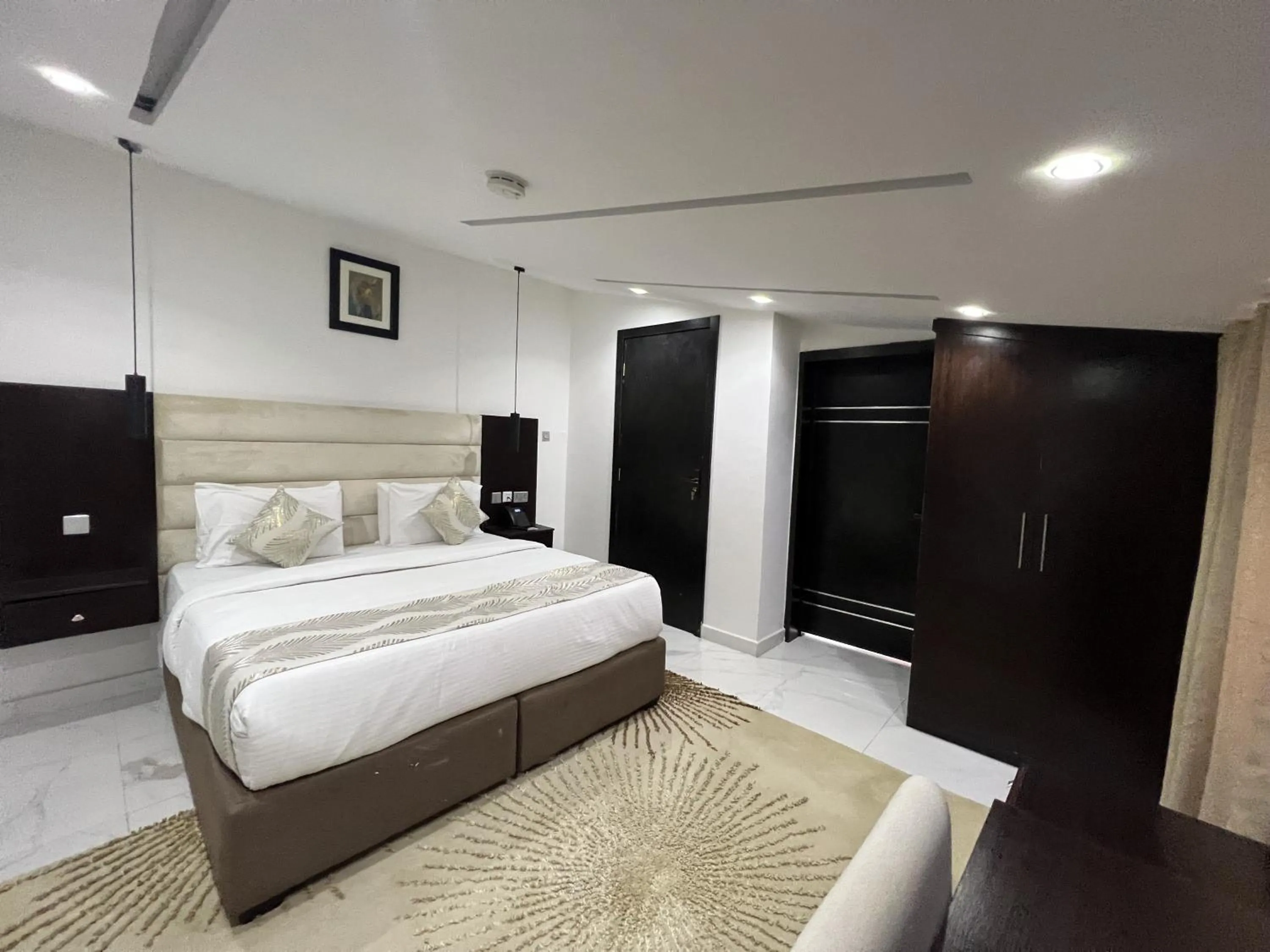 Bed in Riviera Hotel, Apartments & Resorts