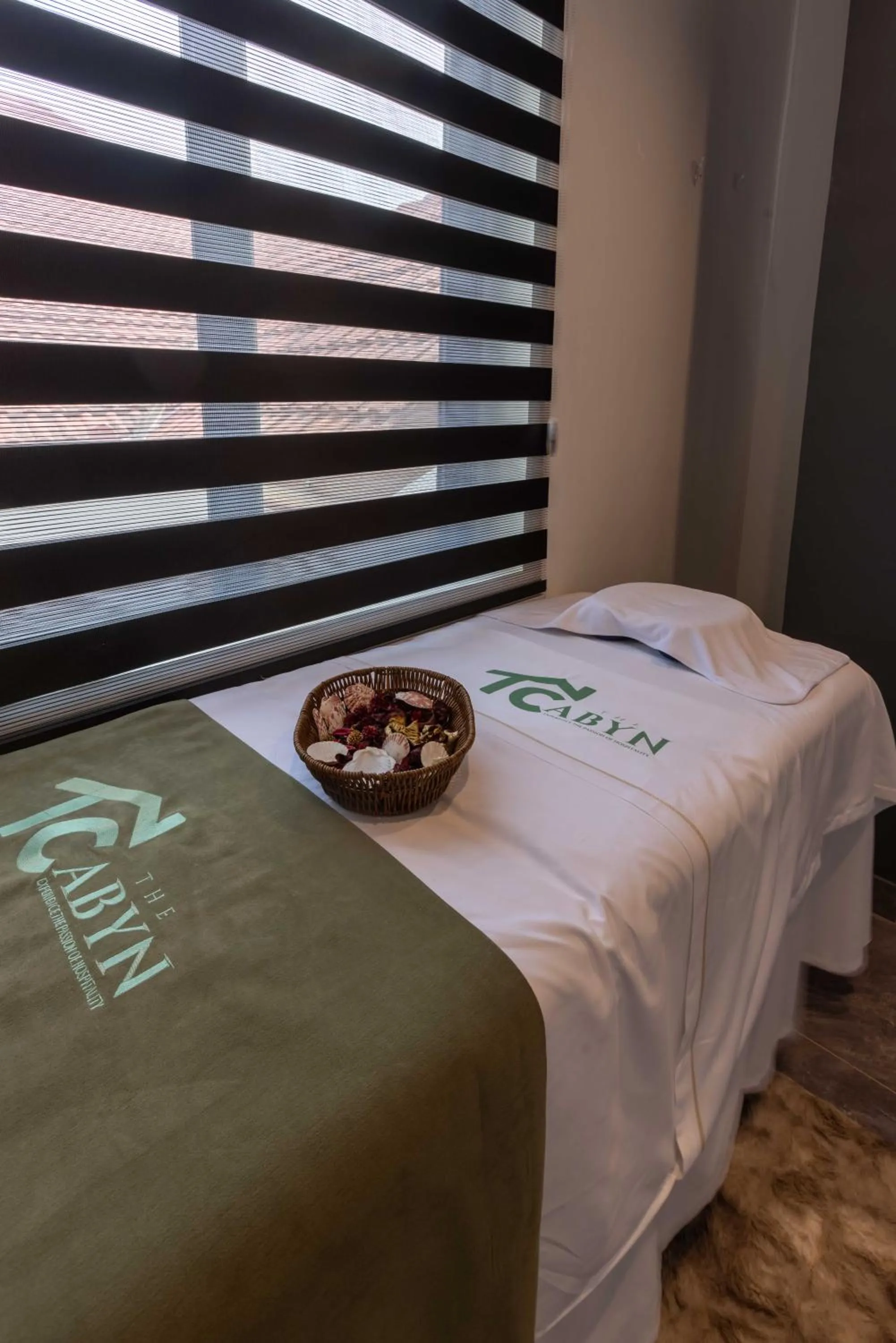 Spa and wellness centre/facilities, Bed in The Cabyn Boutique Hotel