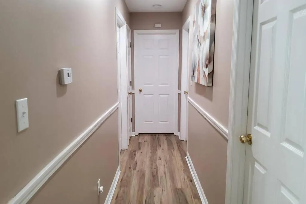 Smart Entire Loft, 3 br, 2 bath, with 3 tv