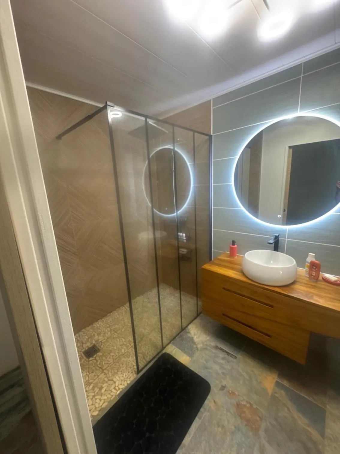 Bathroom in TI PARADI VUE MER