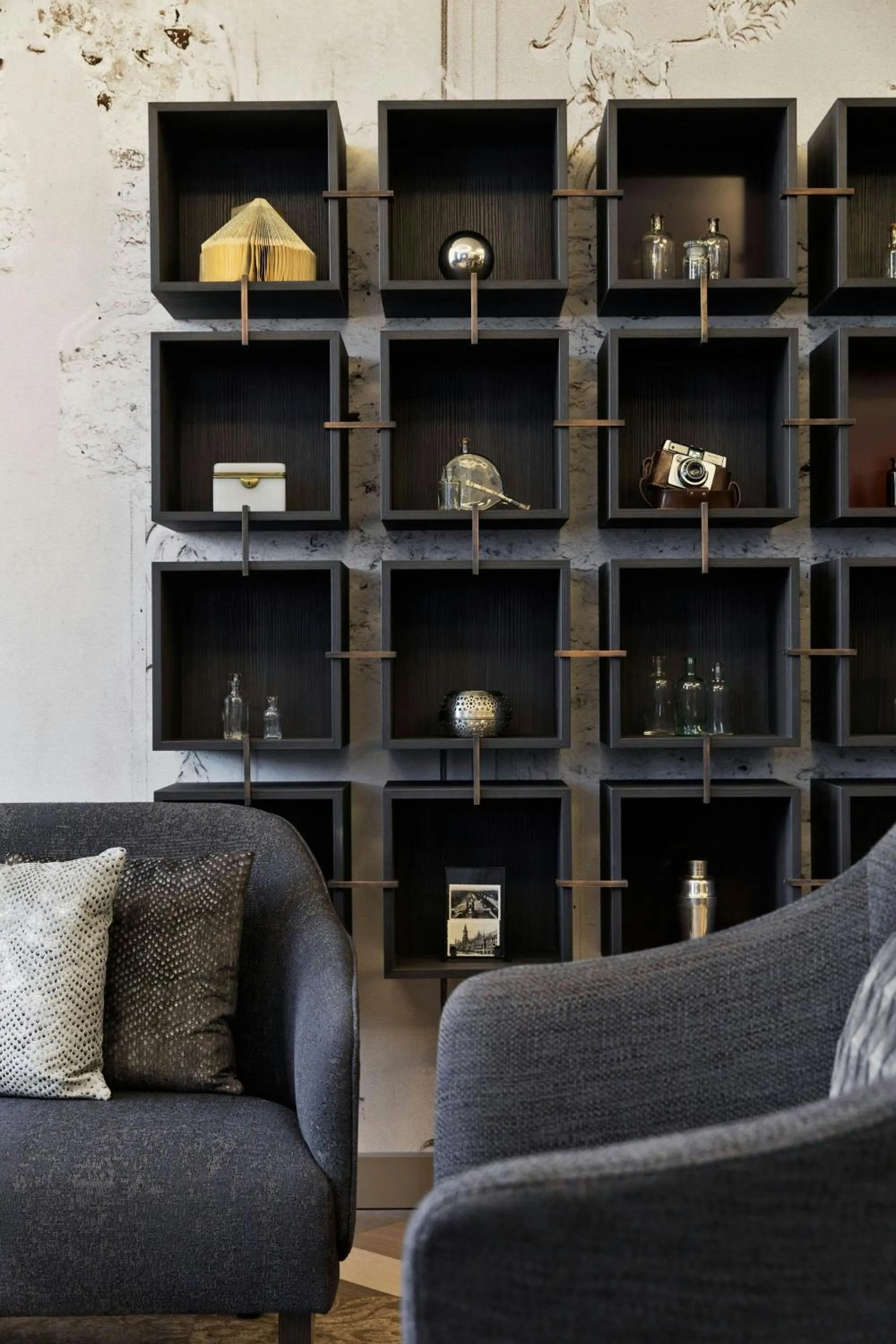 Living room in Renaissance Vienna Schönbrunn Hotel