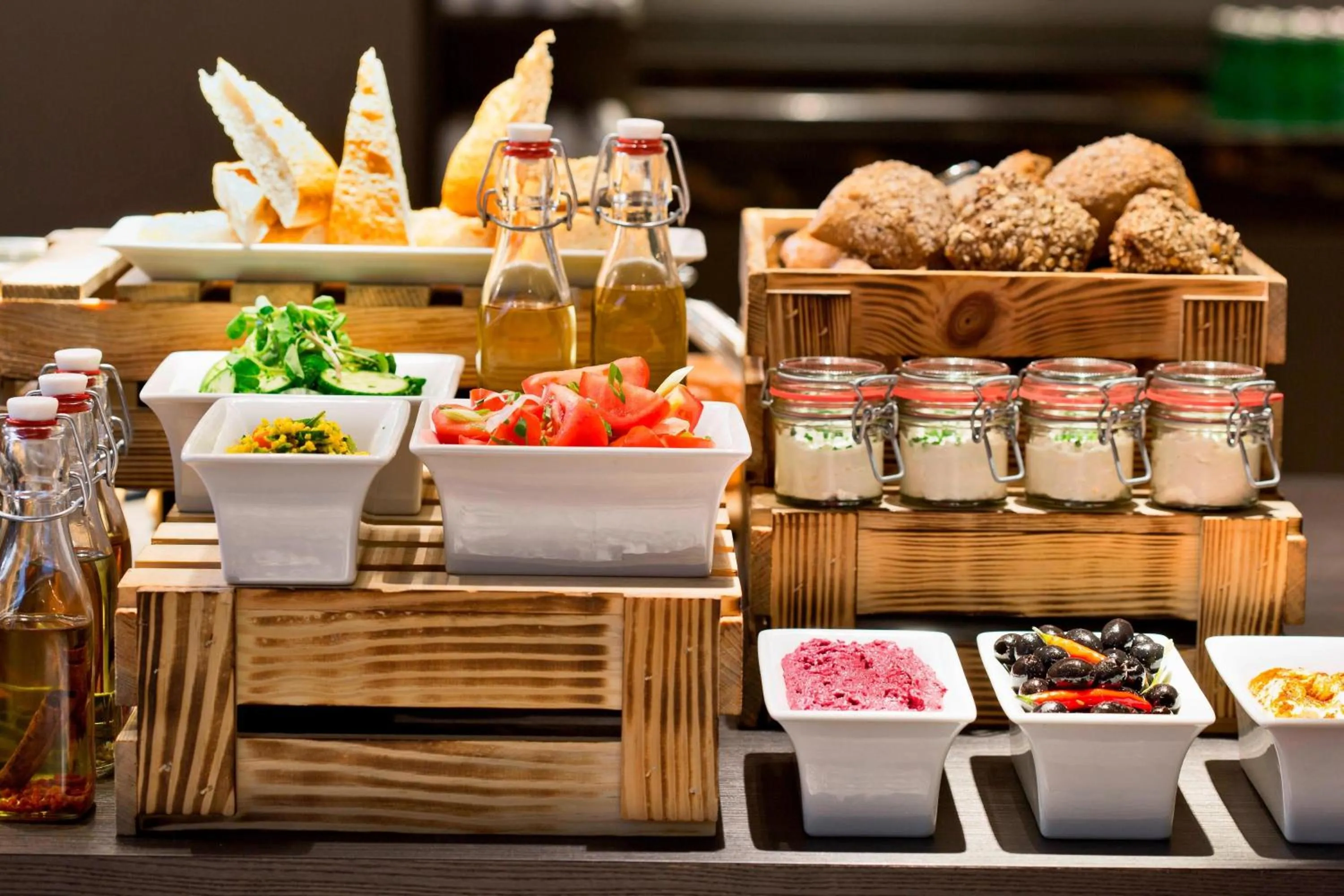 Breakfast in Renaissance Vienna Schönbrunn Hotel