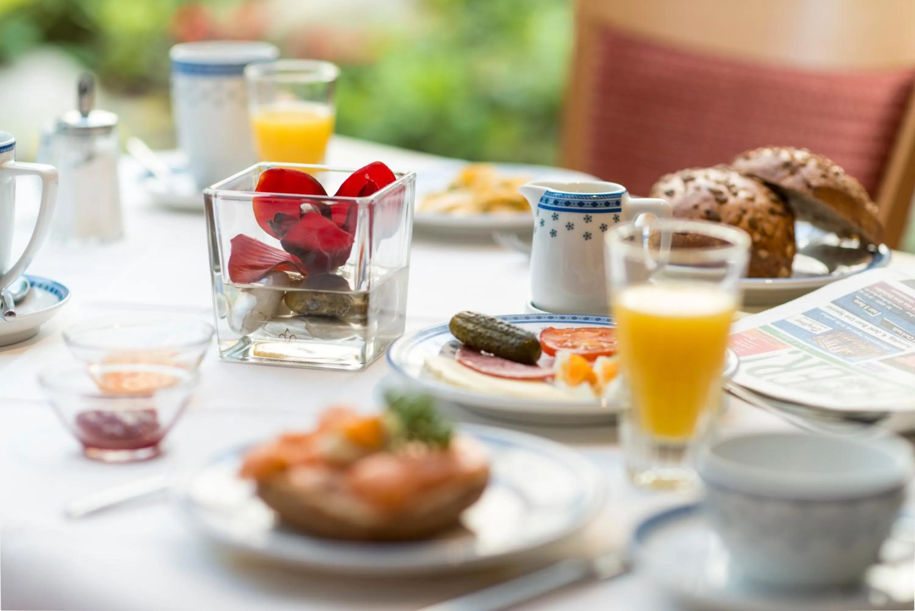 Buffet breakfast in Ambient Hotel Zum Schwan