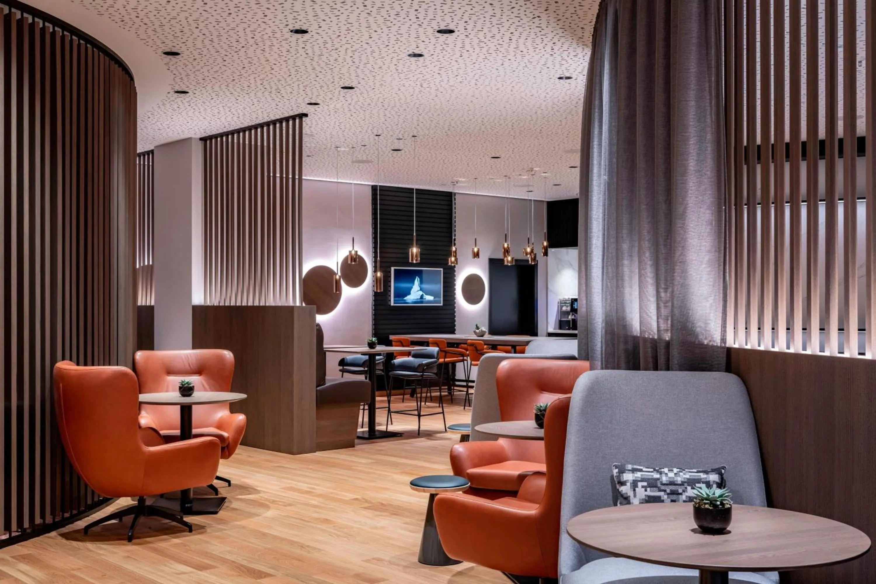 Lounge or bar in Frankfurt Marriott Hotel