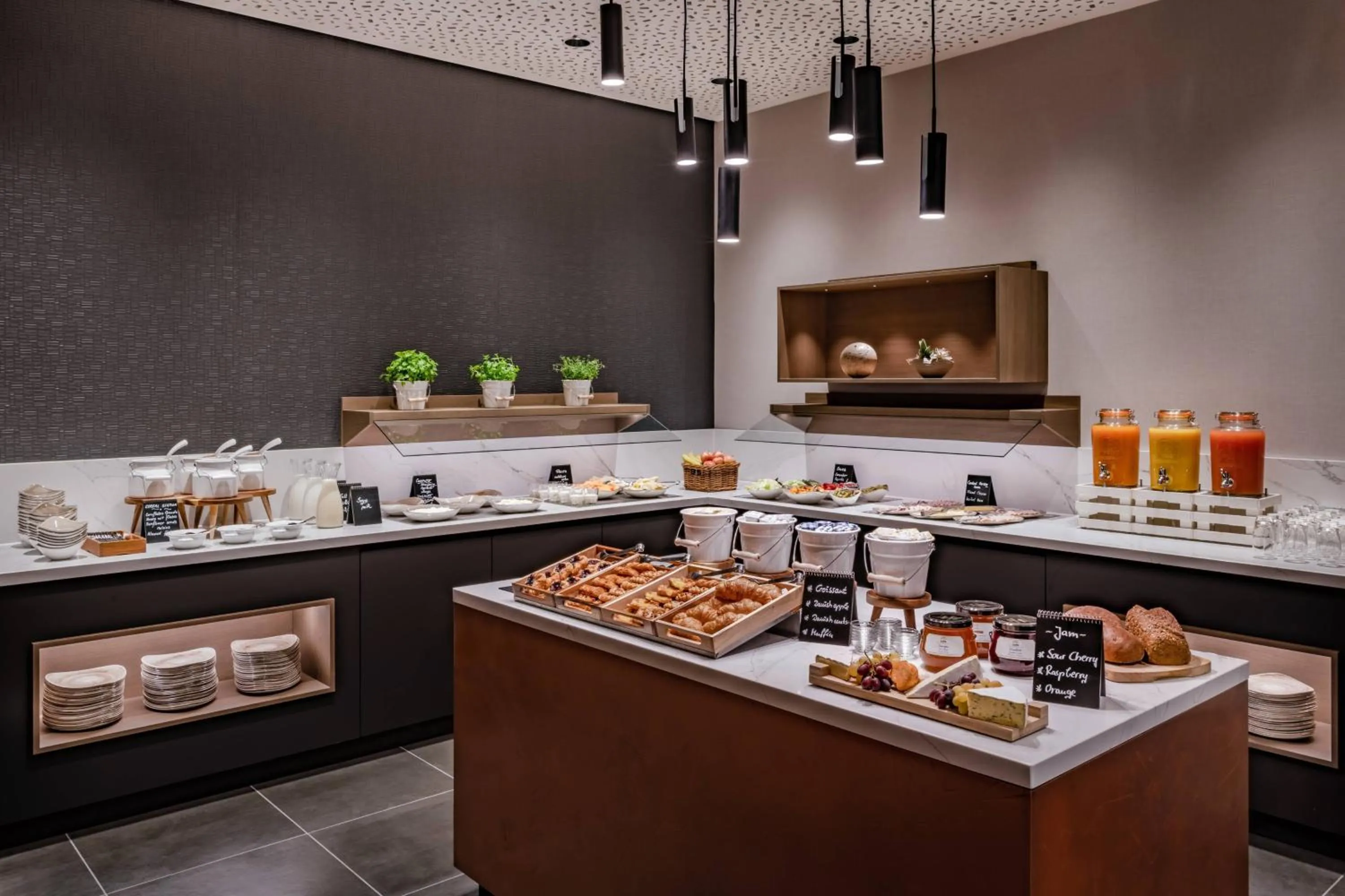 Breakfast in Frankfurt Marriott Hotel