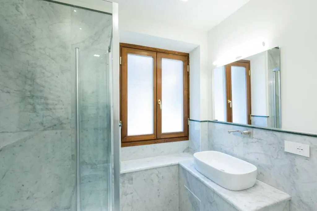 Bathroom in Ponte Vecchio Luxury Flat