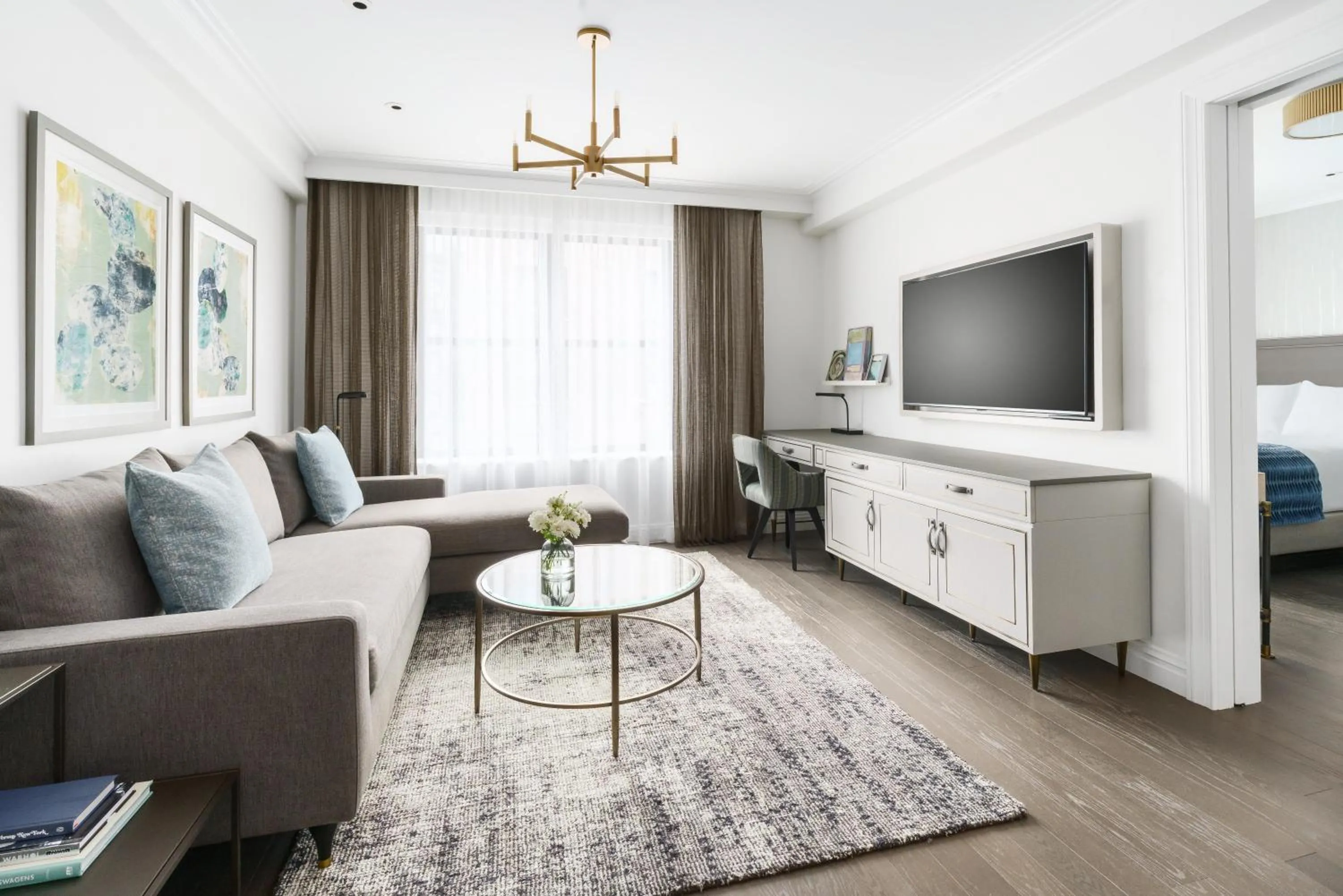 TV and multimedia in The Wallace Hotel