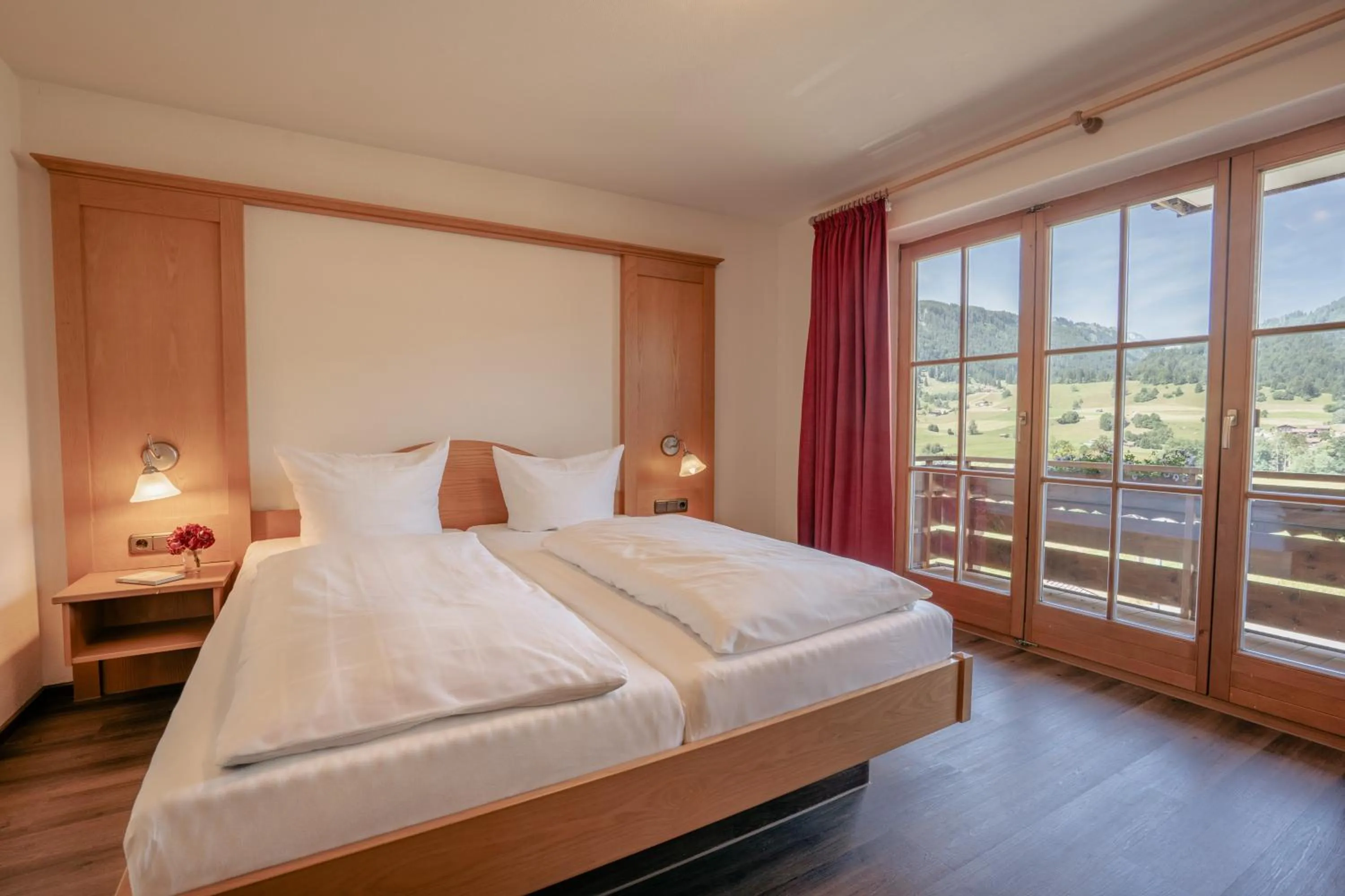 Photo of the whole room, Bed in Hotel garni Oberdorfer Stuben
