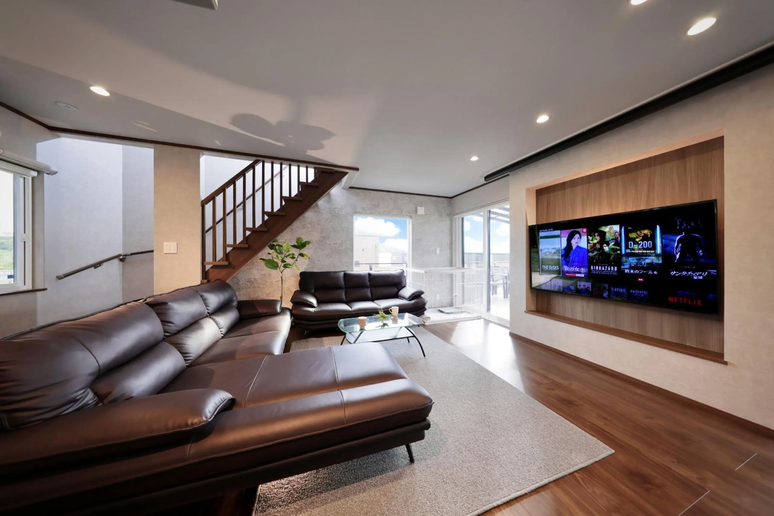 Crystal Besso Shirahama