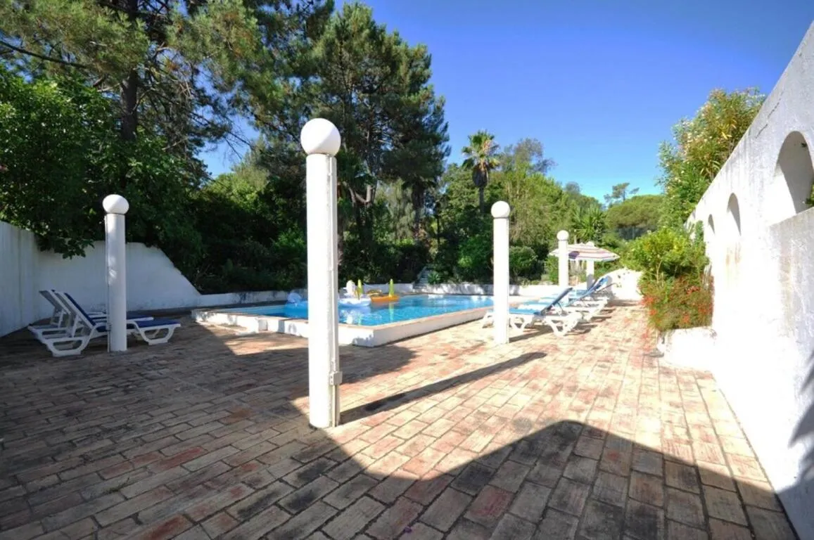 Fantastic outdoor area, private pool, Tennis Court Golf Practice Facility