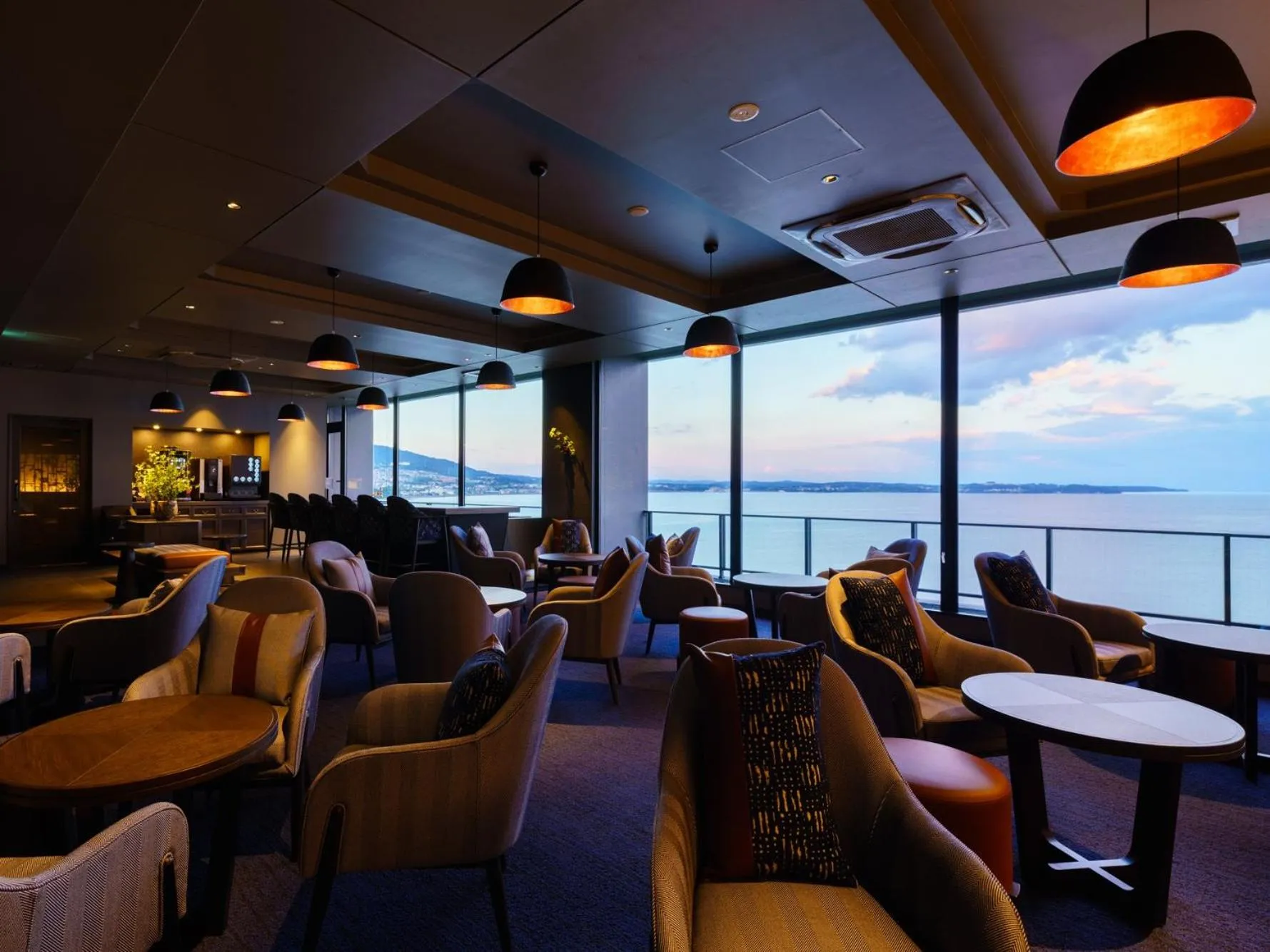 Lounge or bar in Grandvrio Hotel Beppuwan Wakura - ROUTE INN HOTELS -
