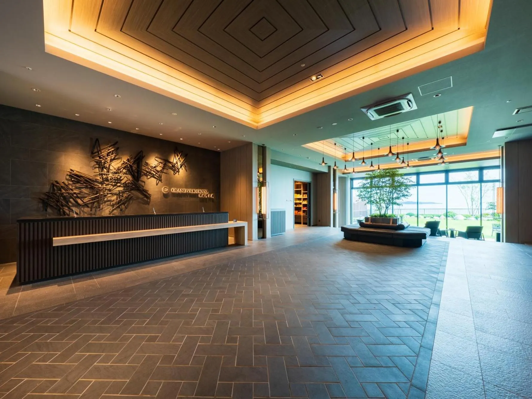 Lobby or reception in Grandvrio Hotel Beppuwan Wakura - ROUTE INN HOTELS -
