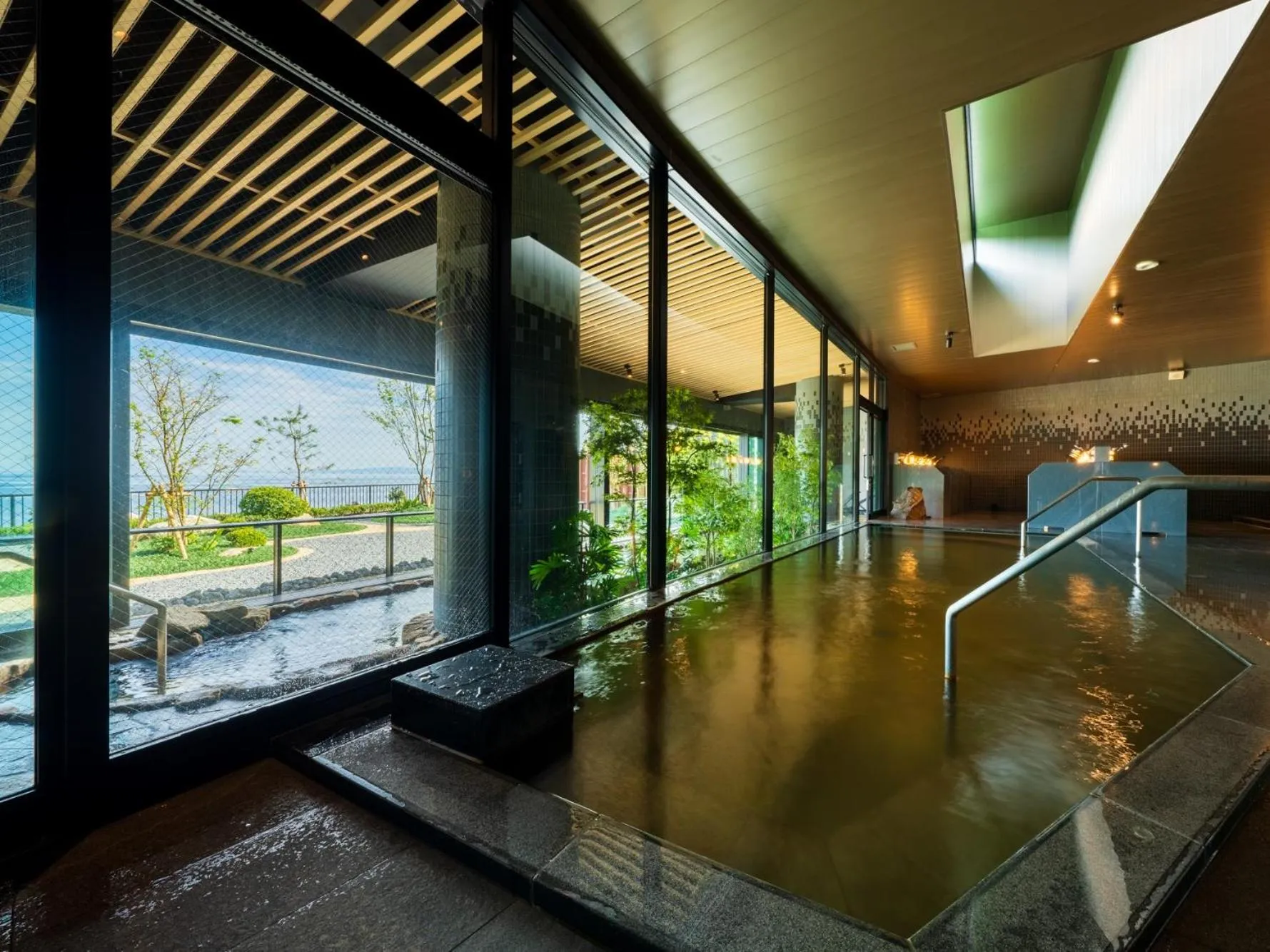 Public Bath in Grandvrio Hotel Beppuwan Wakura - ROUTE INN HOTELS -