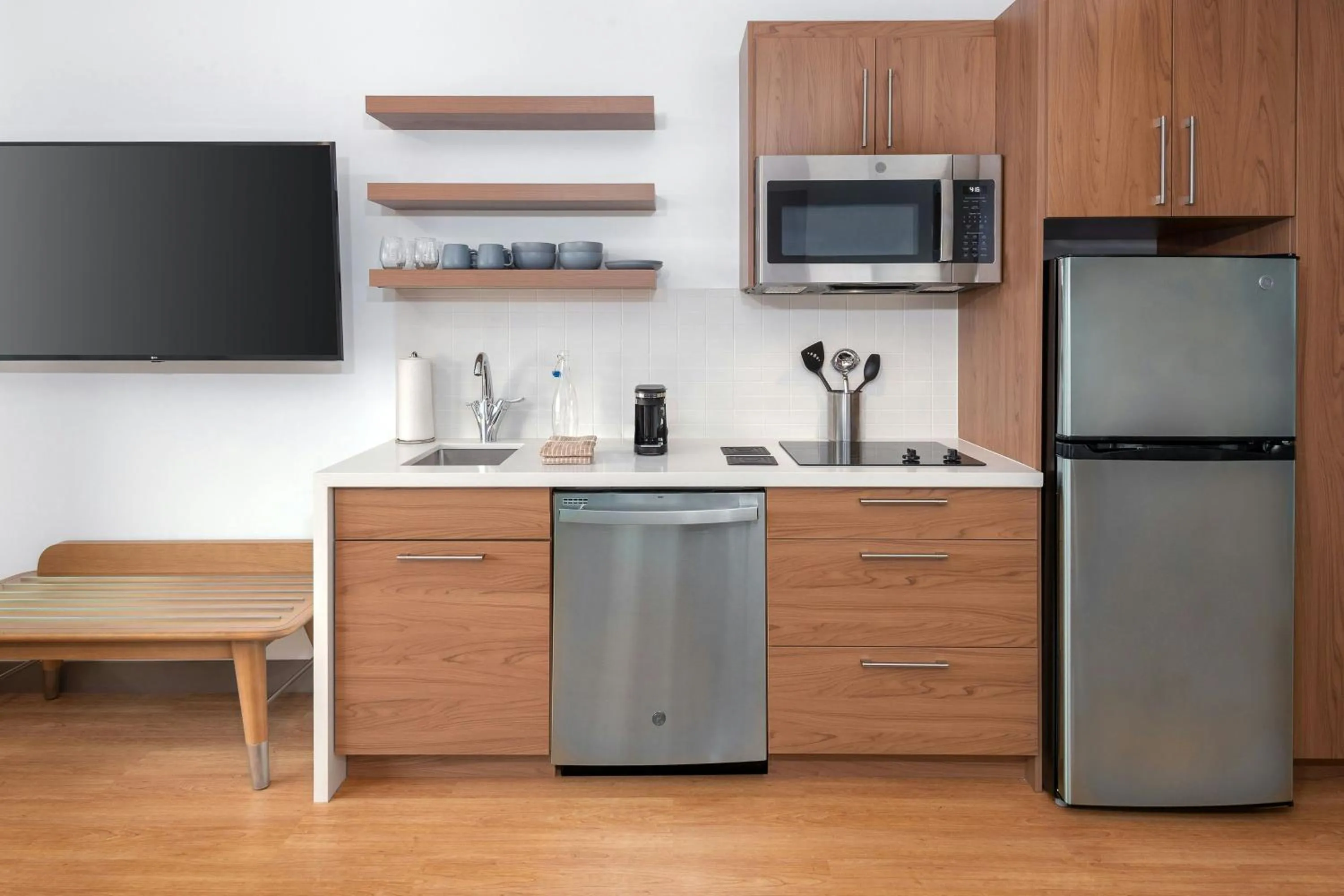 Kitchen or kitchenette in Element Atlanta Midtown