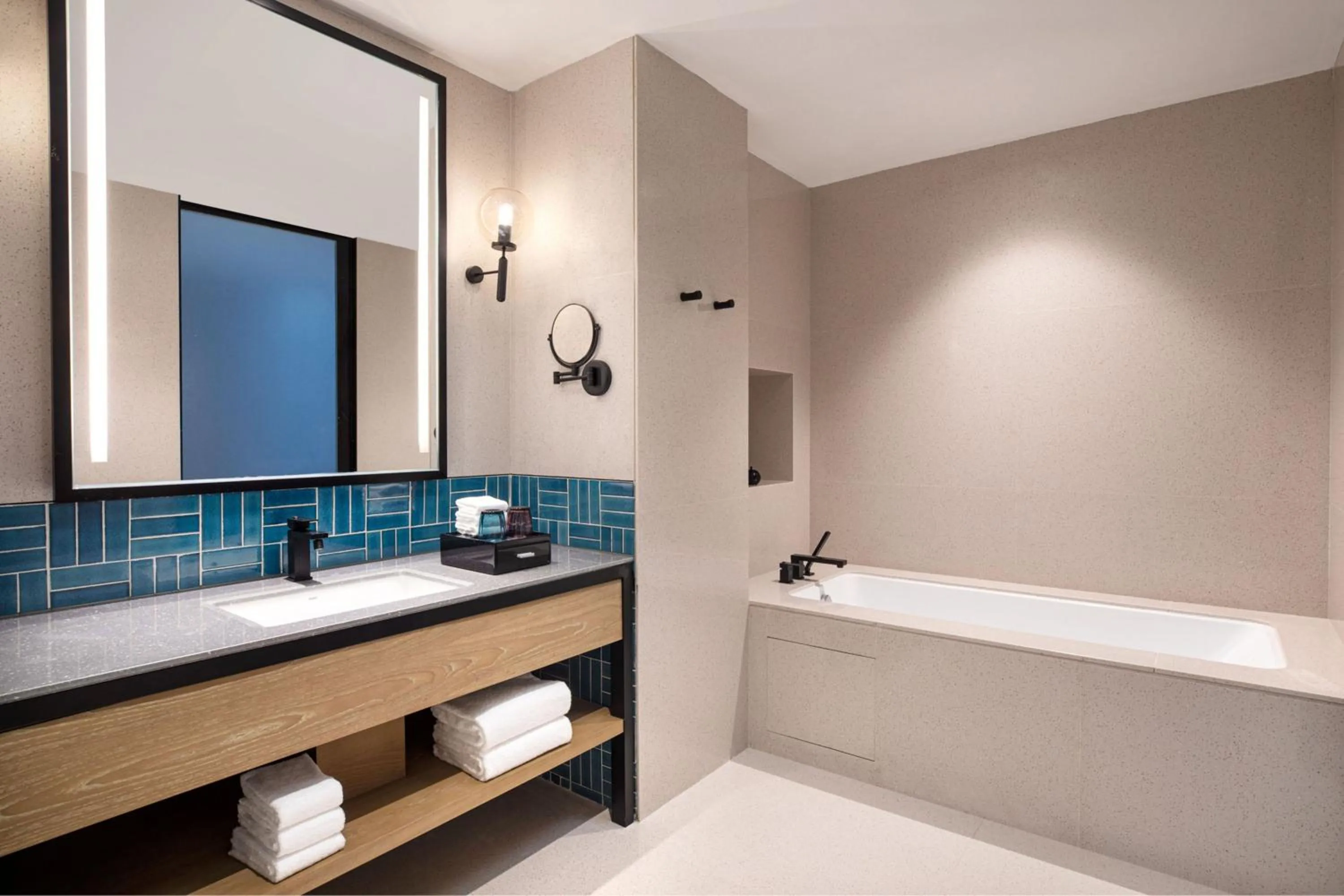 Bathroom in Four Points by Sheraton Qiandao Lake