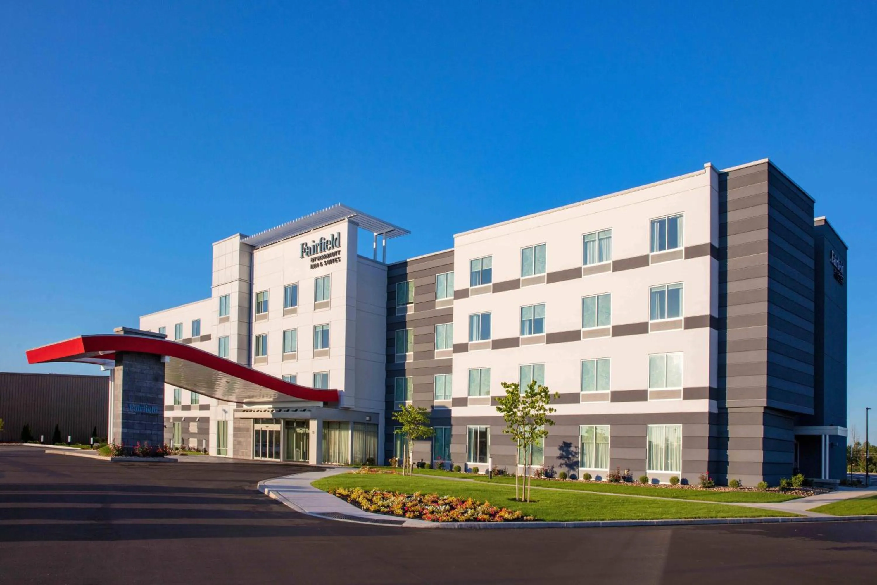 Property building in Fairfield by Marriott Inn & Suites Lewisburg
