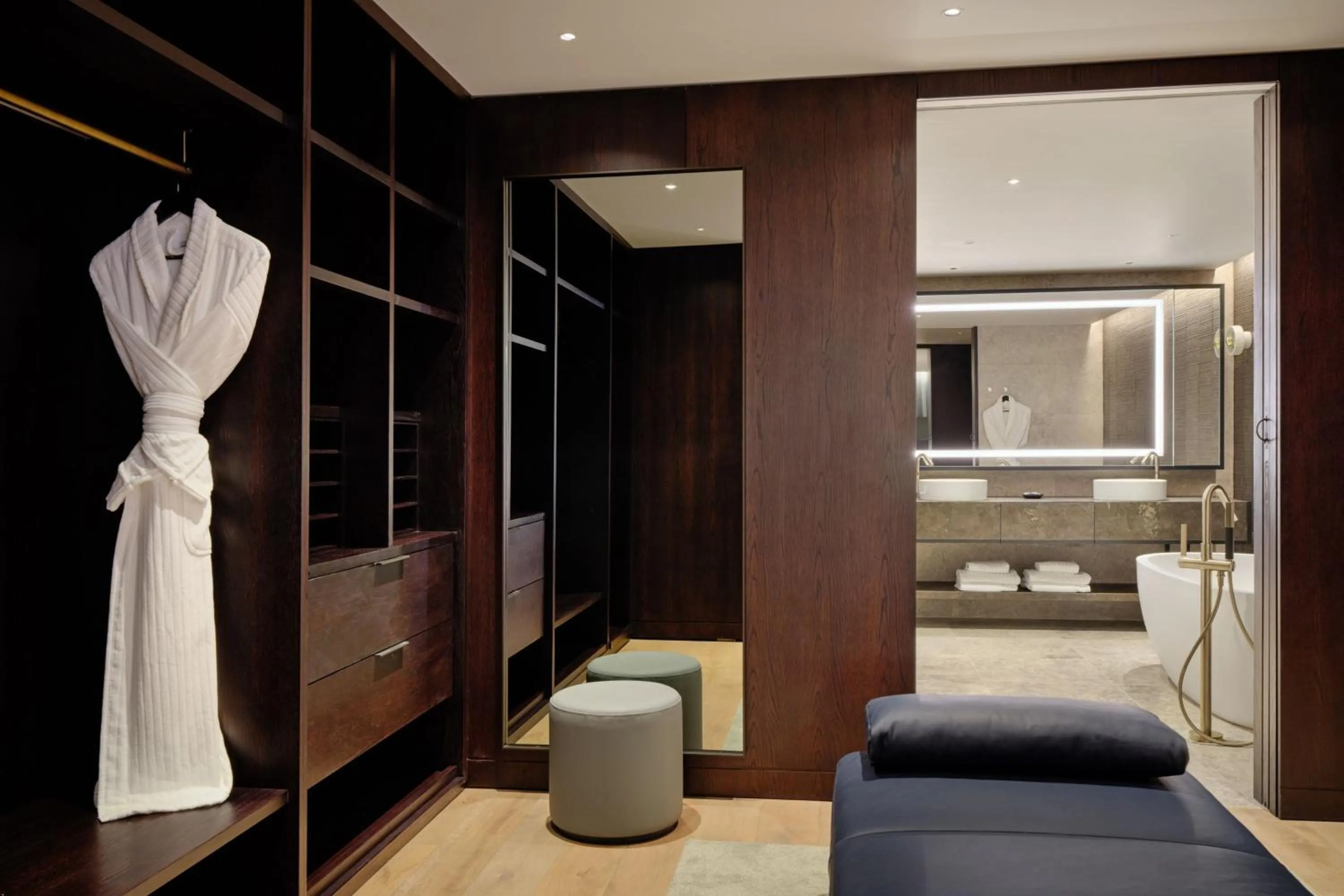 Bedroom, Bed in The Westin London City