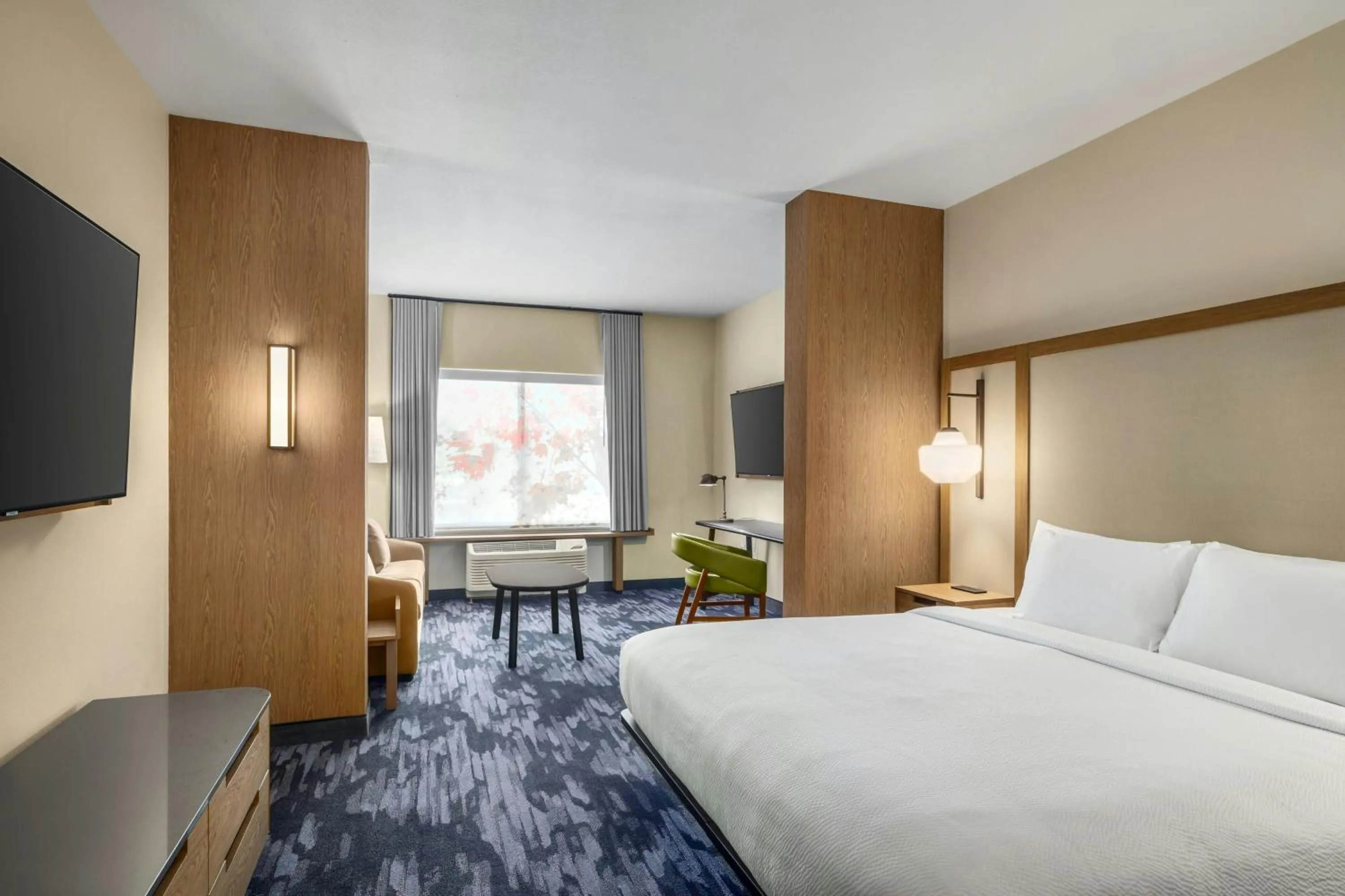 Photo of the whole room, Bed in Fairfield by Marriott Inn & Suites San Antonio Medical Center