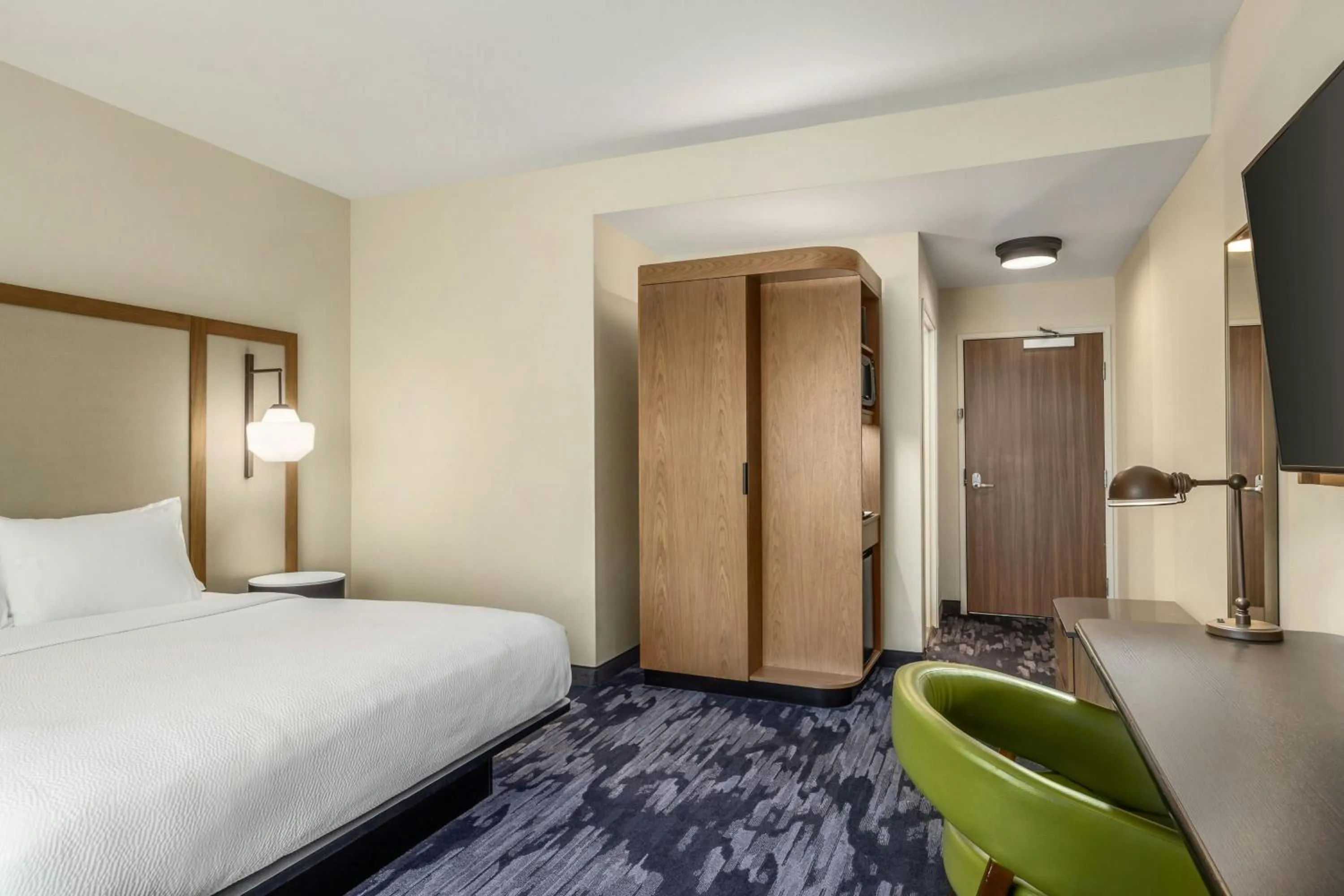 Photo of the whole room, Bed in Fairfield by Marriott Inn & Suites San Antonio Medical Center