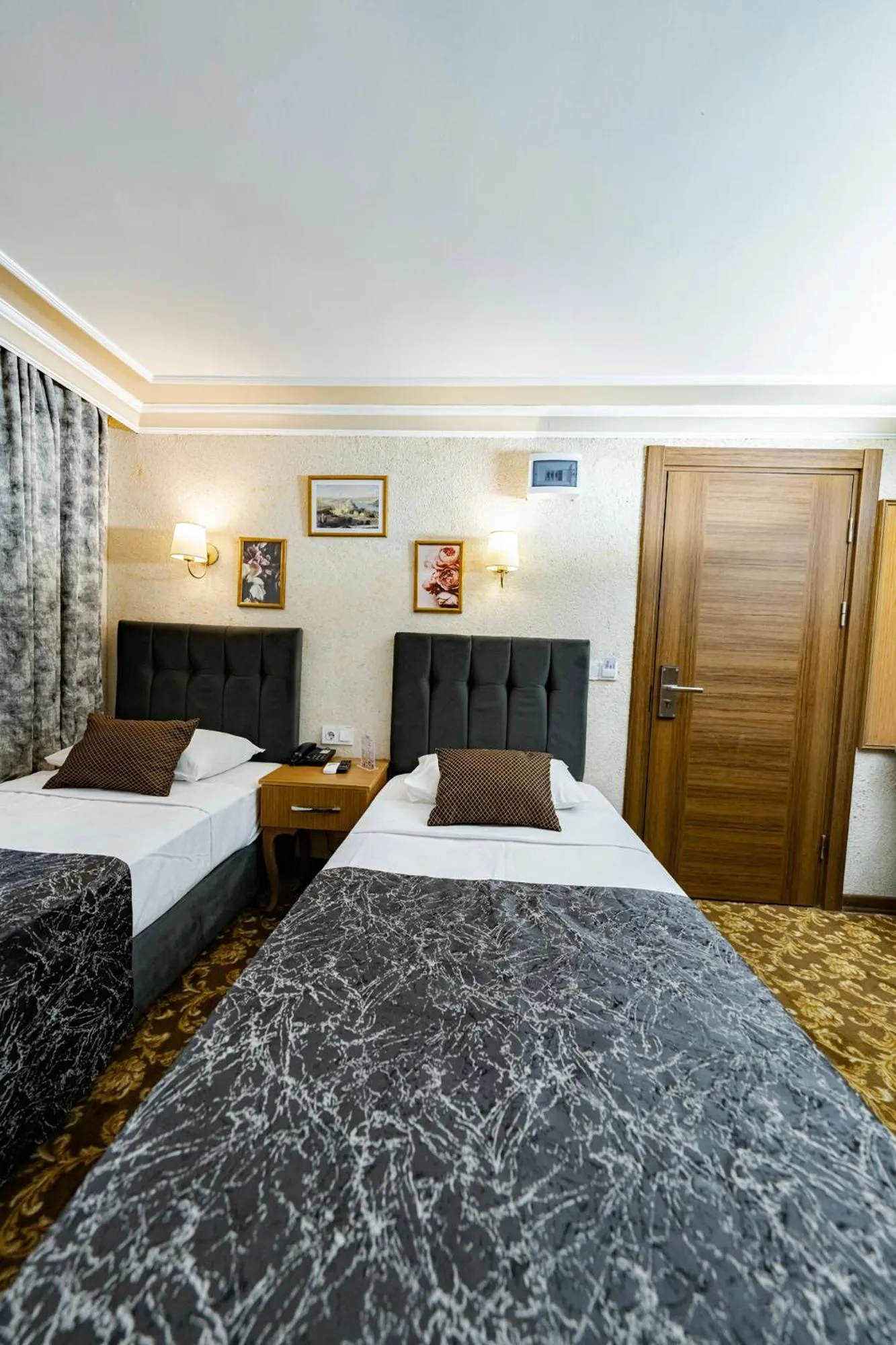 Photo of the whole room, Bed in Hamit Hotel Kizilay