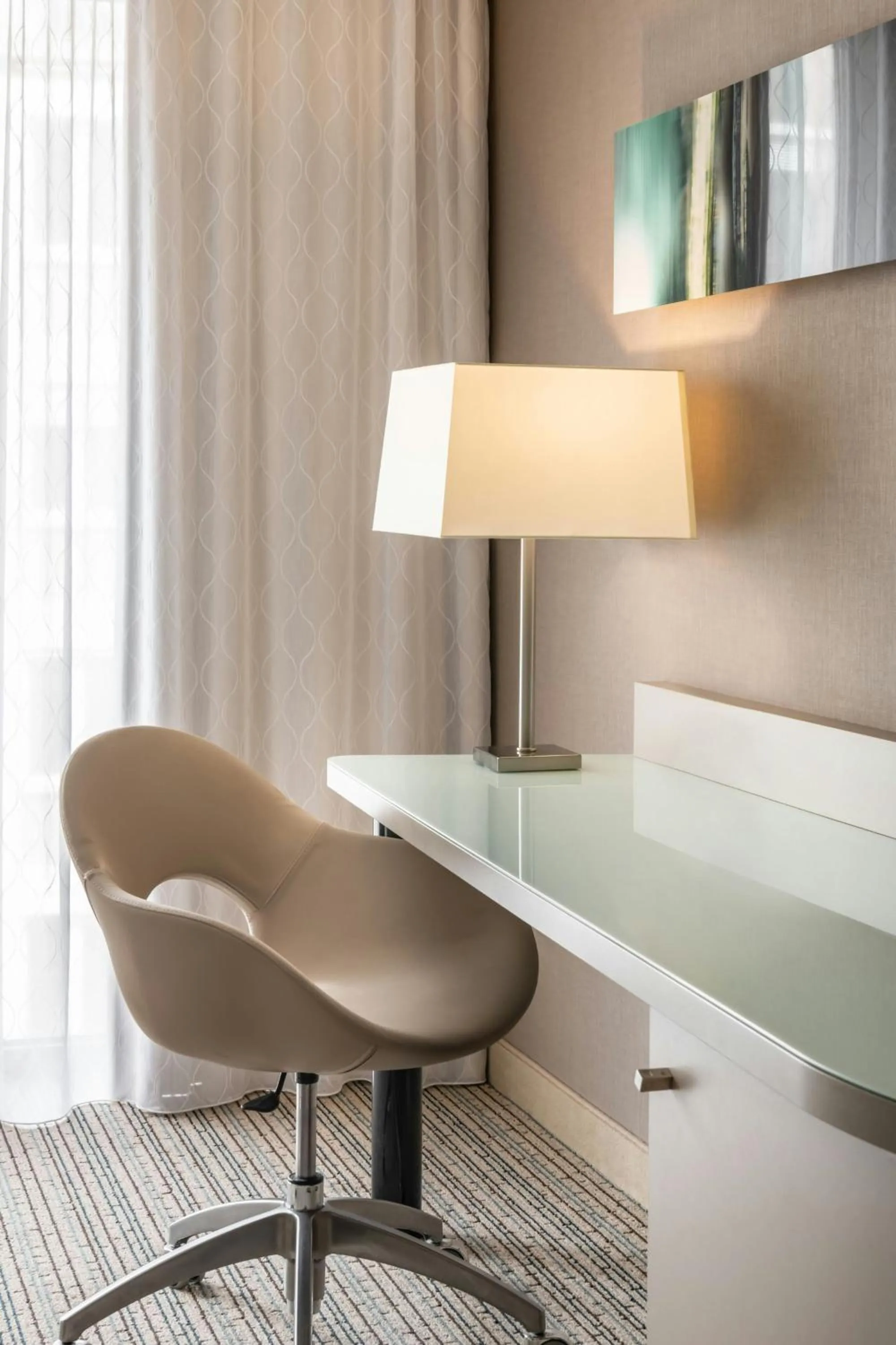 Photo of the whole room in Courtyard by Marriott Munich City Center