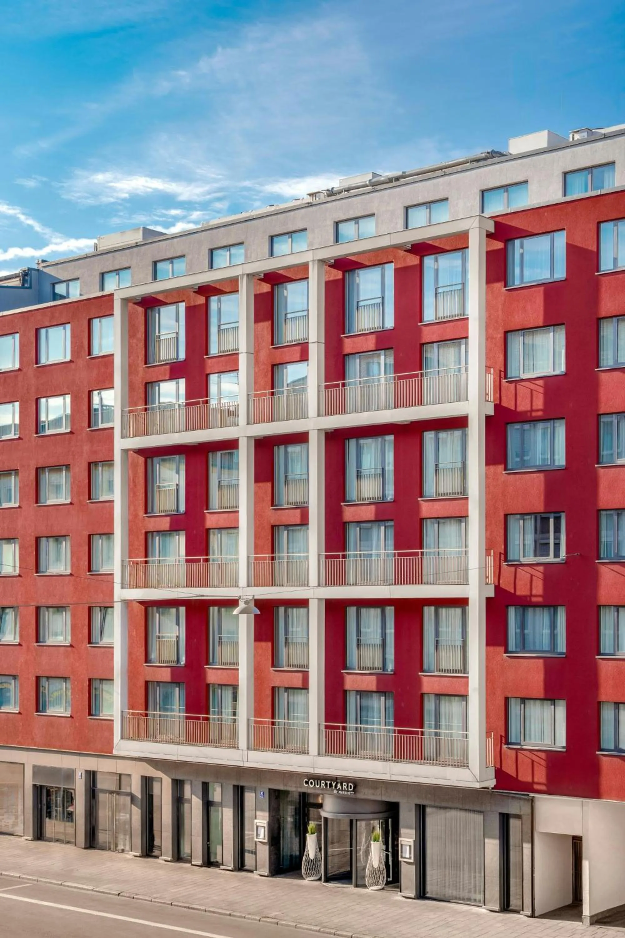 Property building in Courtyard by Marriott Munich City Center