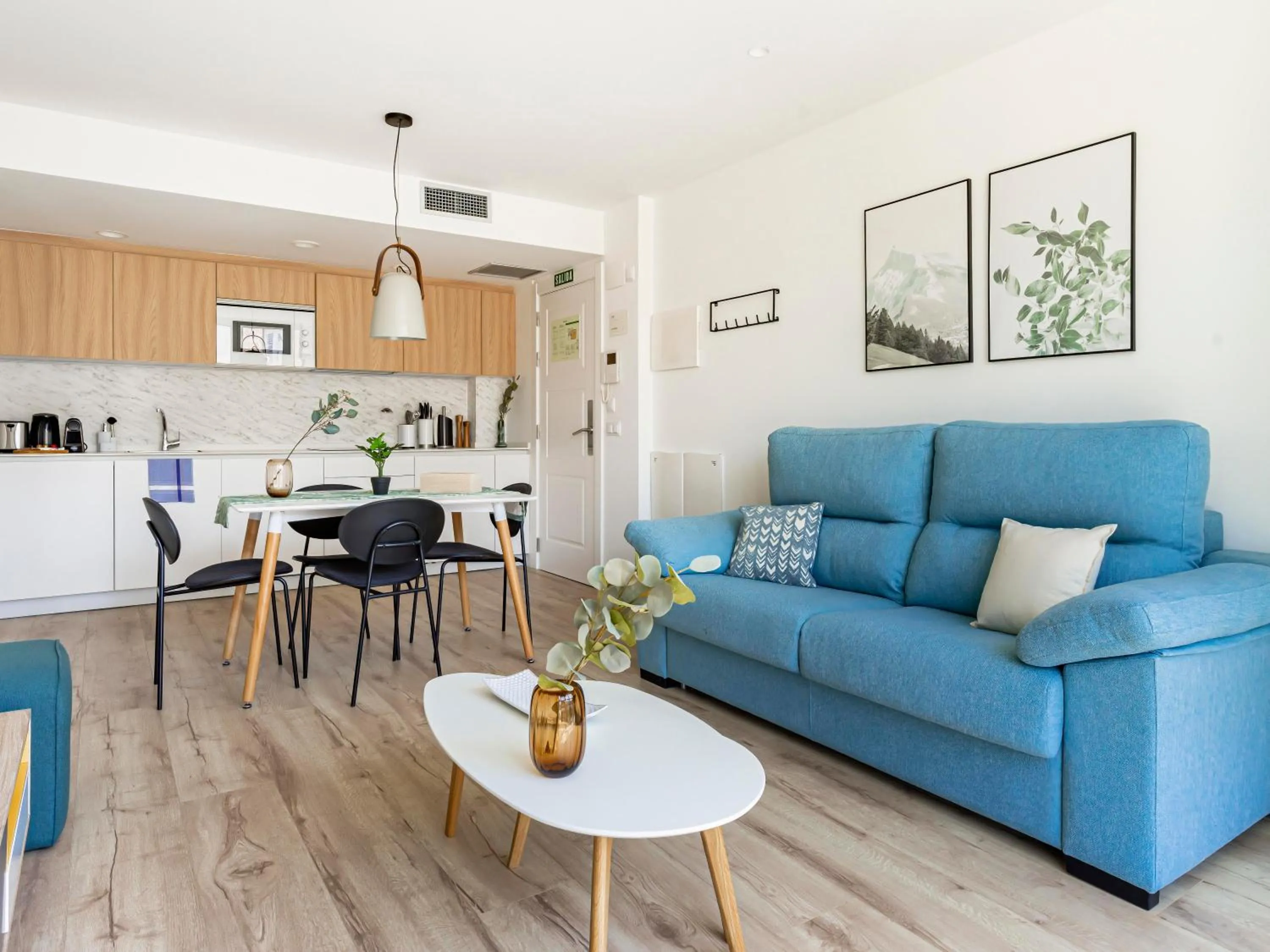 Living room in Limehome Haro Calle de la Vega