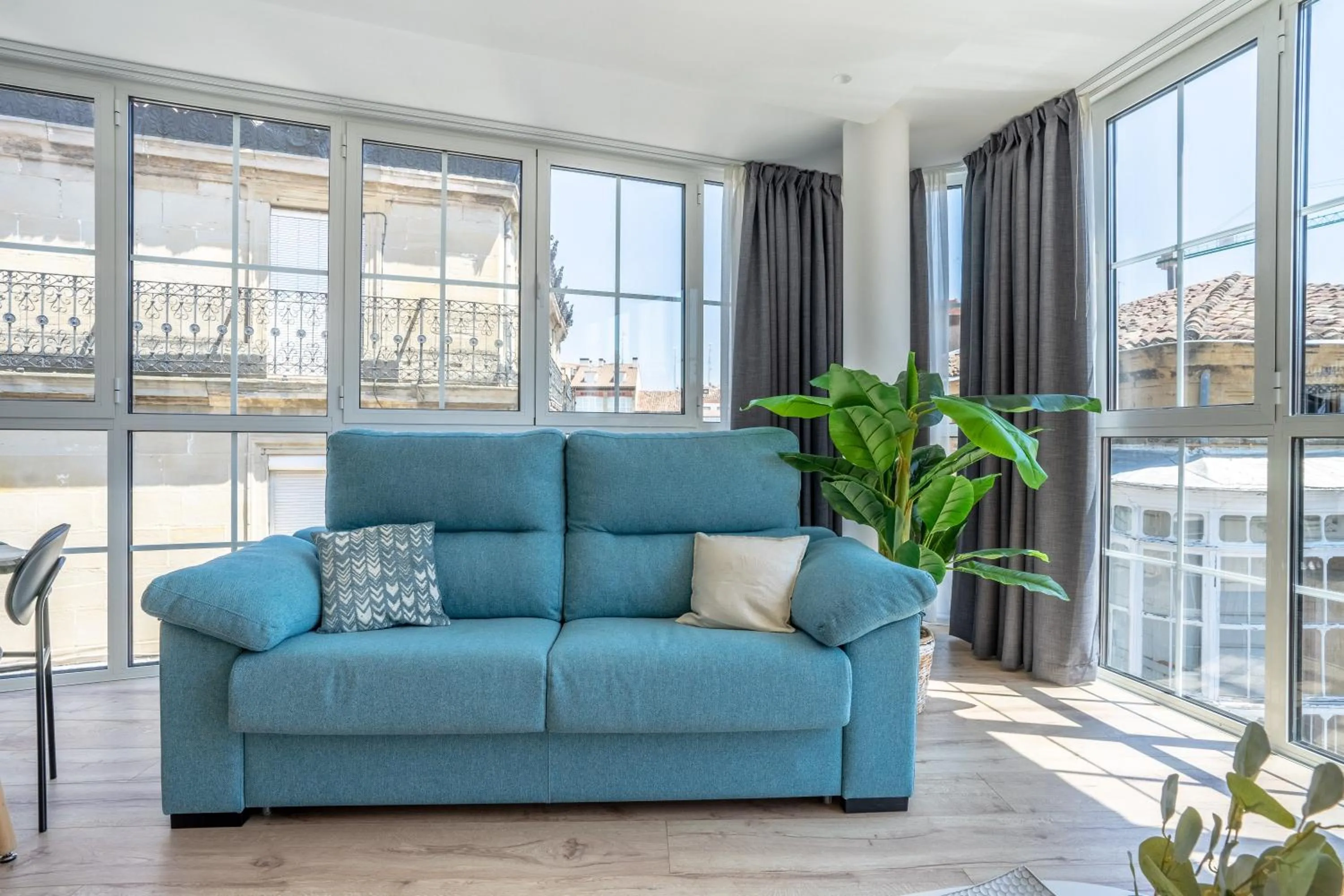 Living room in Limehome Haro Calle de la Vega